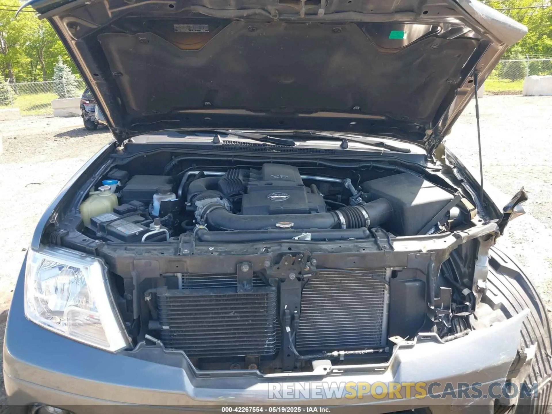 10 Photograph of a damaged car 1N6AD0EV3KN734051 NISSAN FRONTIER 2019