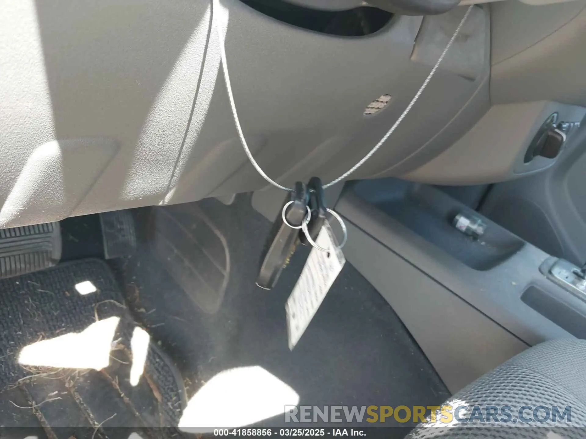 11 Photograph of a damaged car 1N6AD0EV3KN795531 NISSAN FRONTIER 2019
