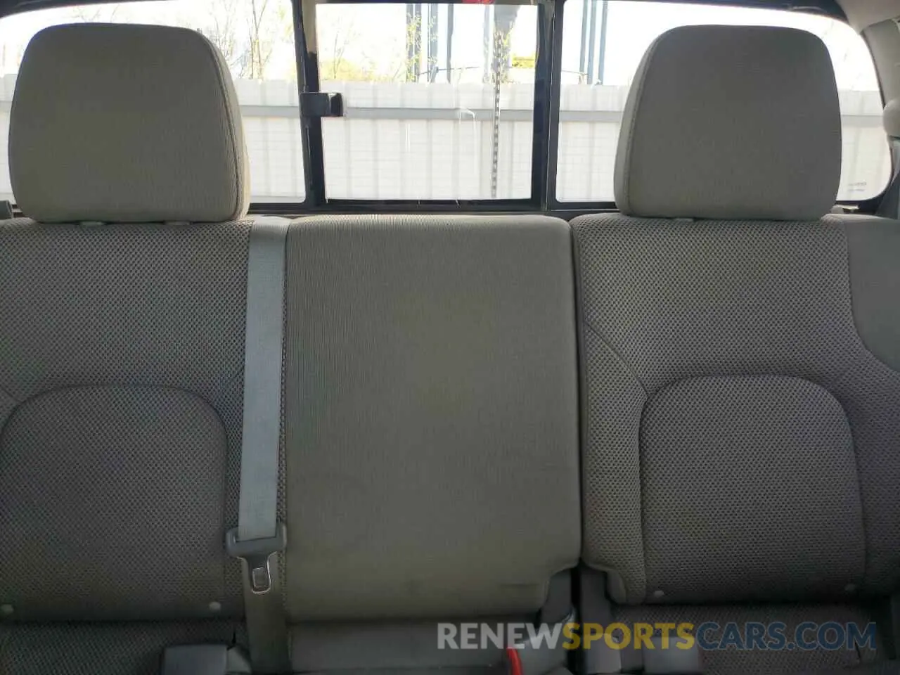10 Photograph of a damaged car 1N6AD0EV4KN796994 NISSAN FRONTIER 2019