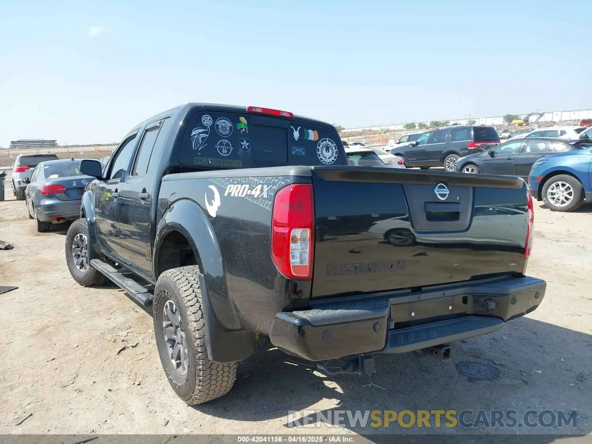 3 Photograph of a damaged car 1N6AD0EV5KN701729 NISSAN FRONTIER 2019