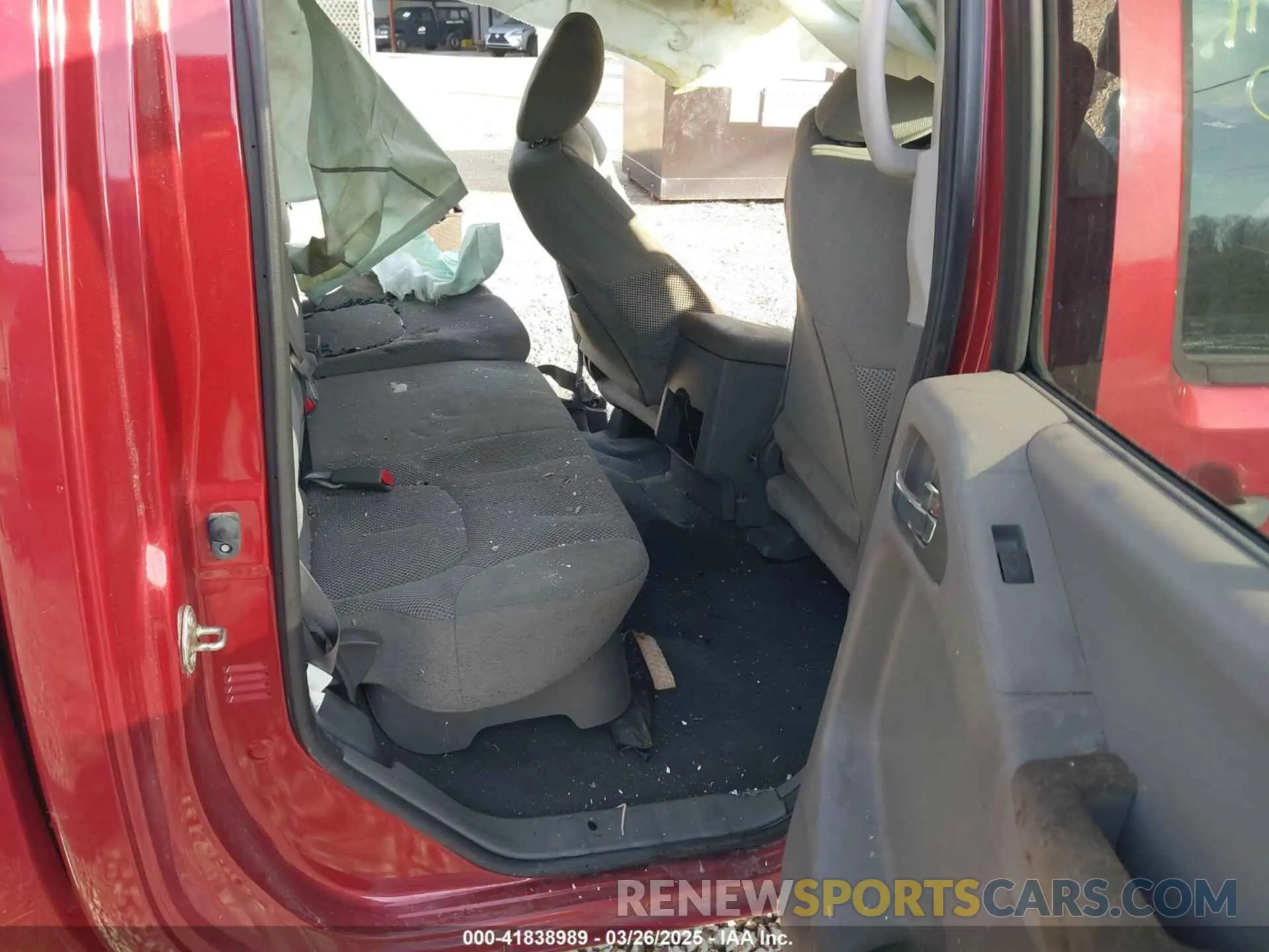 8 Photograph of a damaged car 1N6AD0EV5KN707899 NISSAN FRONTIER 2019