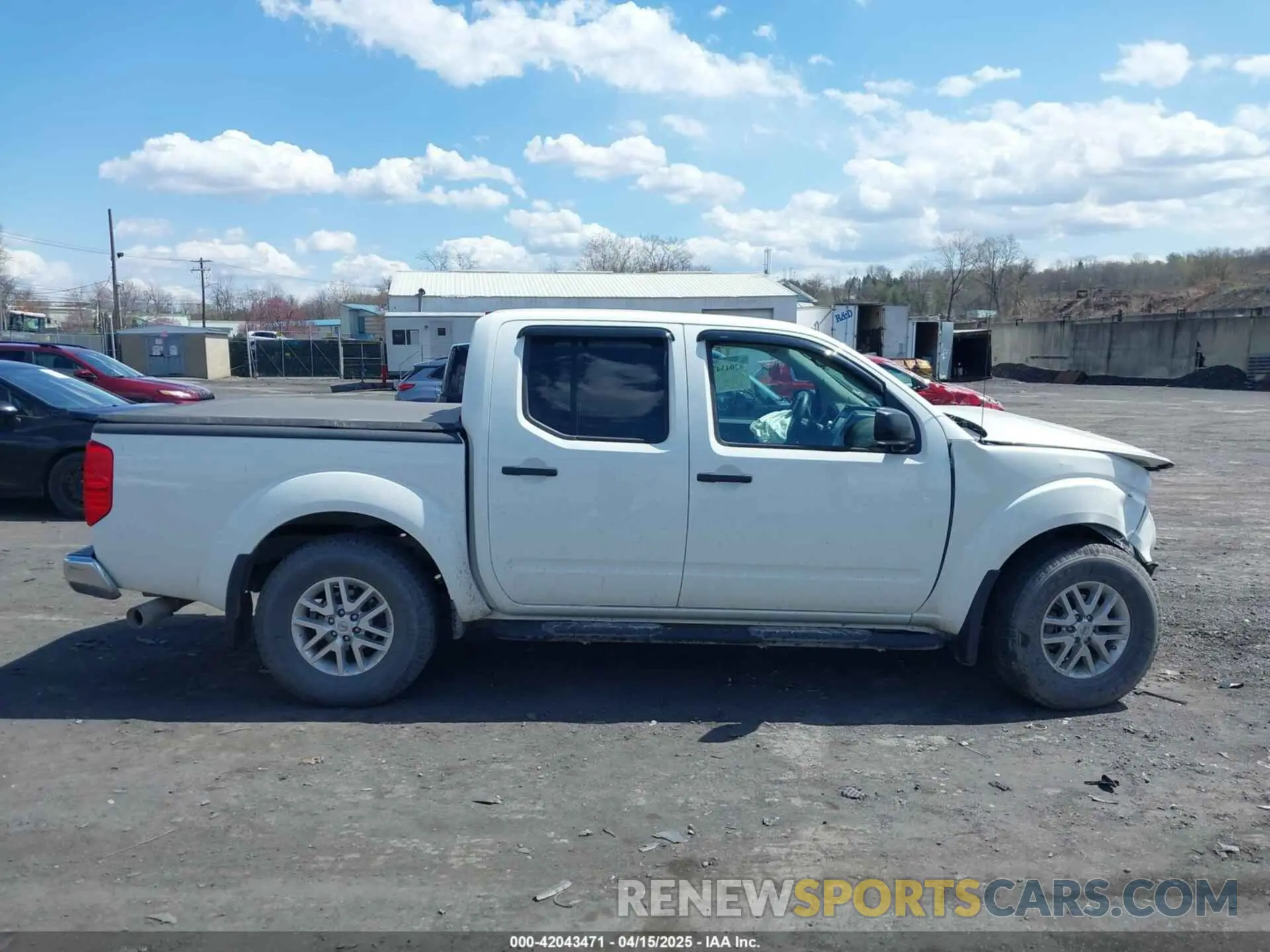13 Photograph of a damaged car 1N6AD0EV5KN736206 NISSAN FRONTIER 2019