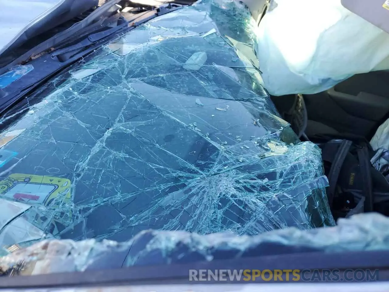8 Photograph of a damaged car 1N6AD0EV5KN740711 NISSAN FRONTIER 2019