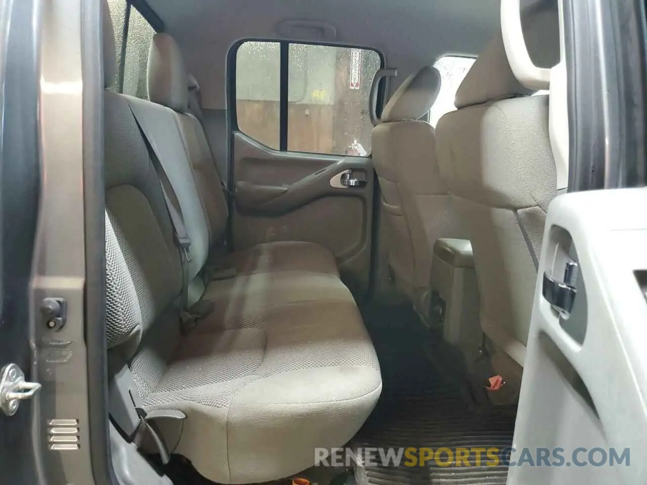 10 Photograph of a damaged car 1N6AD0EV5KN755581 NISSAN FRONTIER 2019