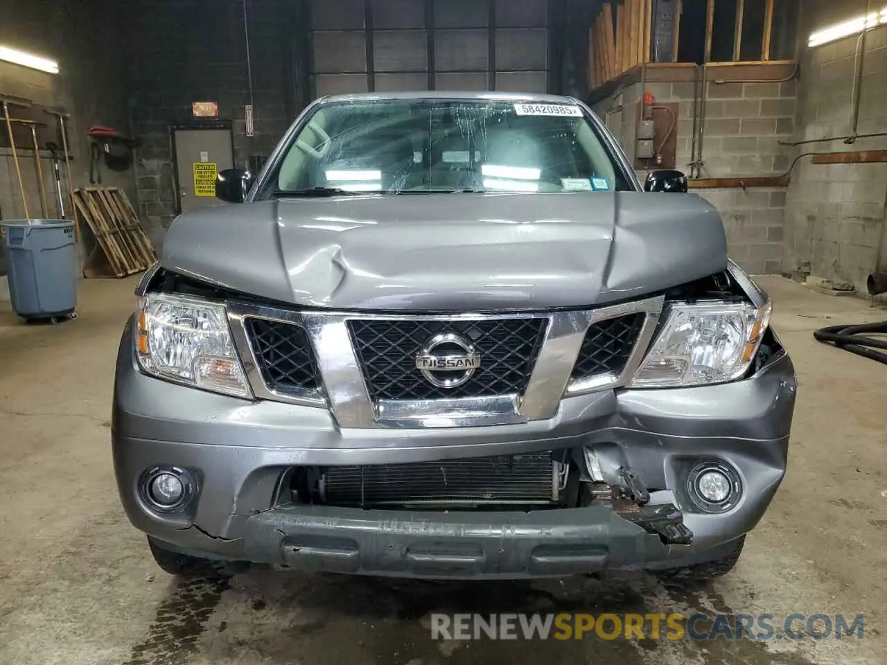 5 Photograph of a damaged car 1N6AD0EV5KN755581 NISSAN FRONTIER 2019