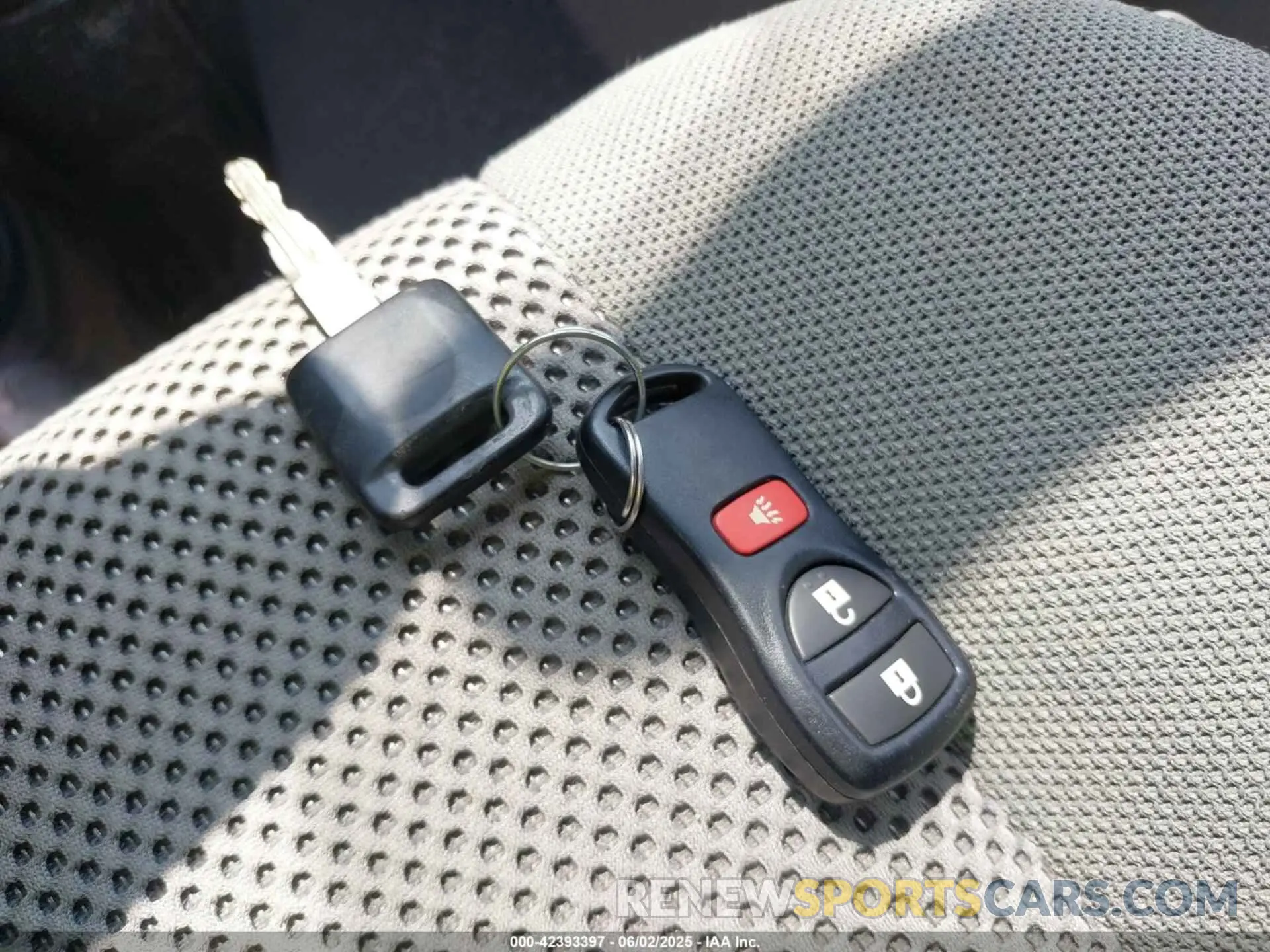 11 Photograph of a damaged car 1N6AD0EV5KN763485 NISSAN FRONTIER 2019
