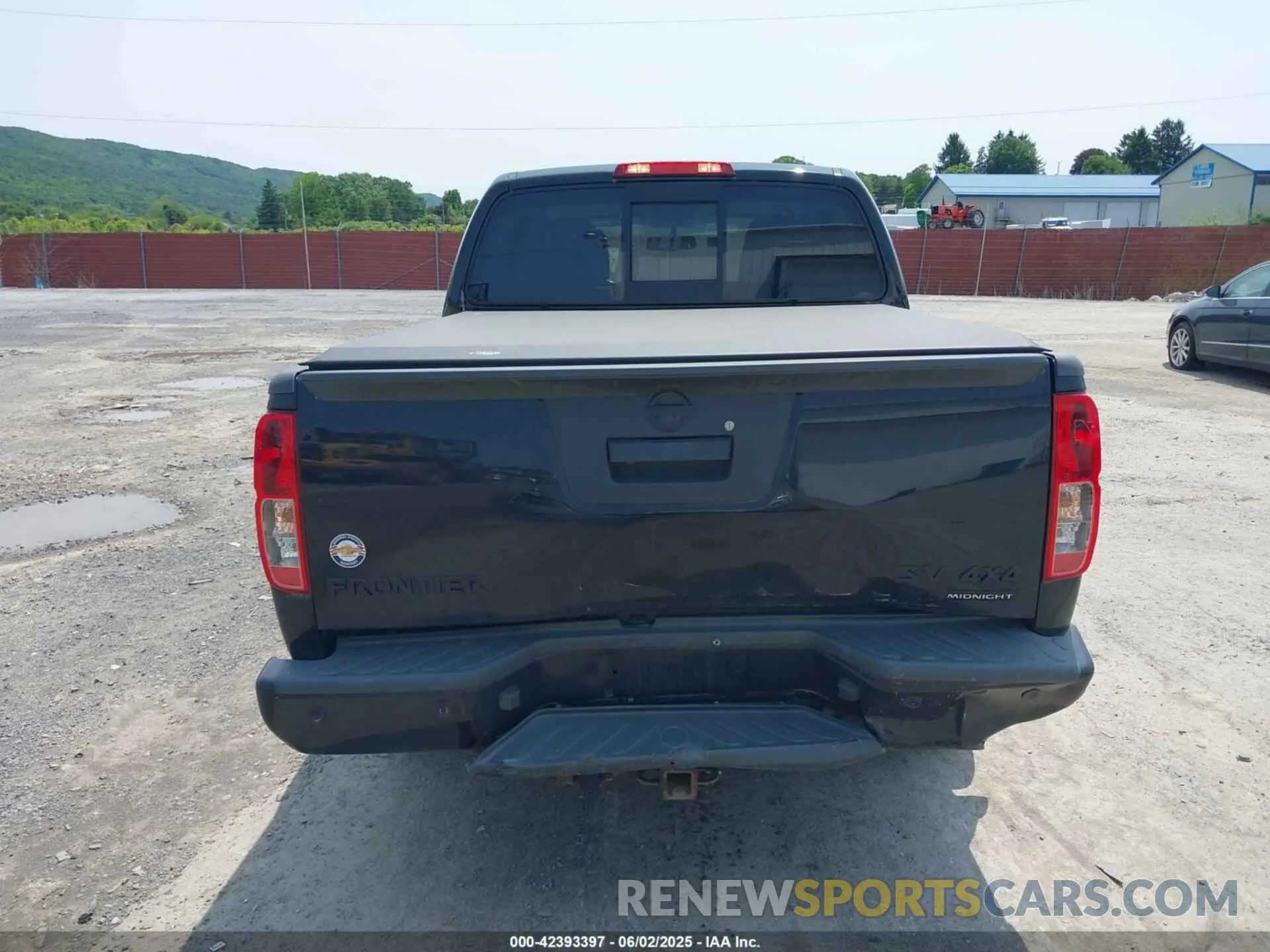 16 Photograph of a damaged car 1N6AD0EV5KN763485 NISSAN FRONTIER 2019