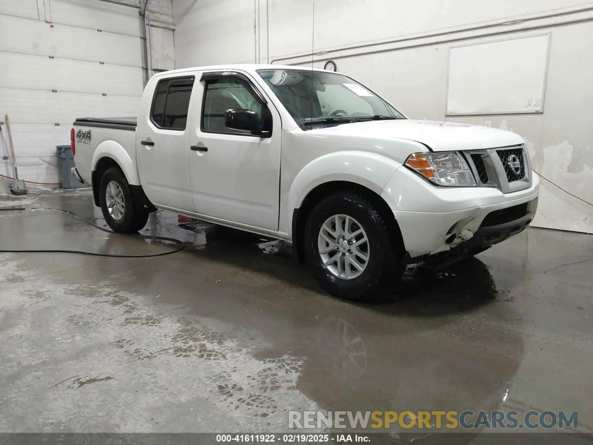 1 Photograph of a damaged car 1N6AD0EV5KN773448 NISSAN FRONTIER 2019