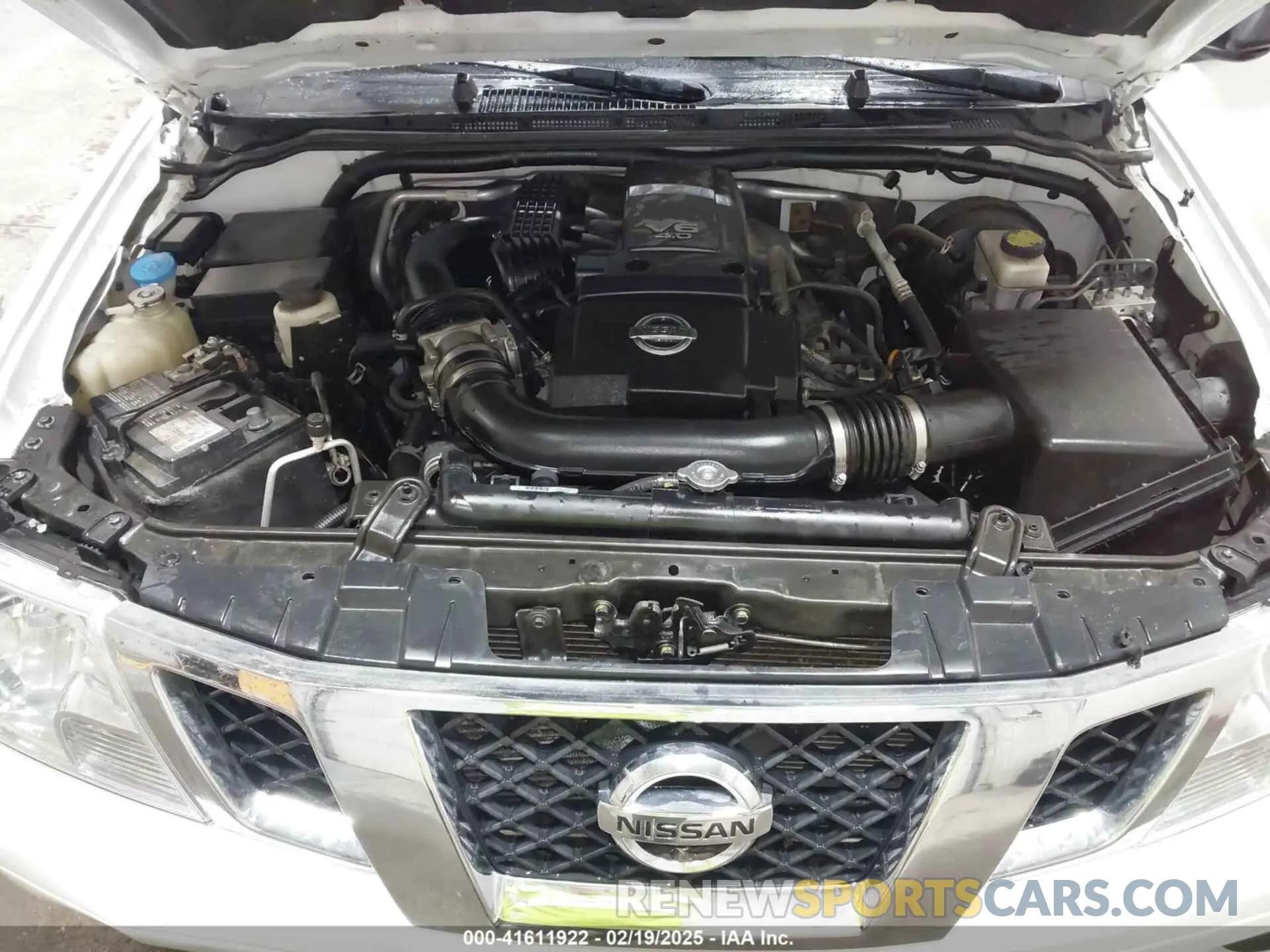10 Photograph of a damaged car 1N6AD0EV5KN773448 NISSAN FRONTIER 2019