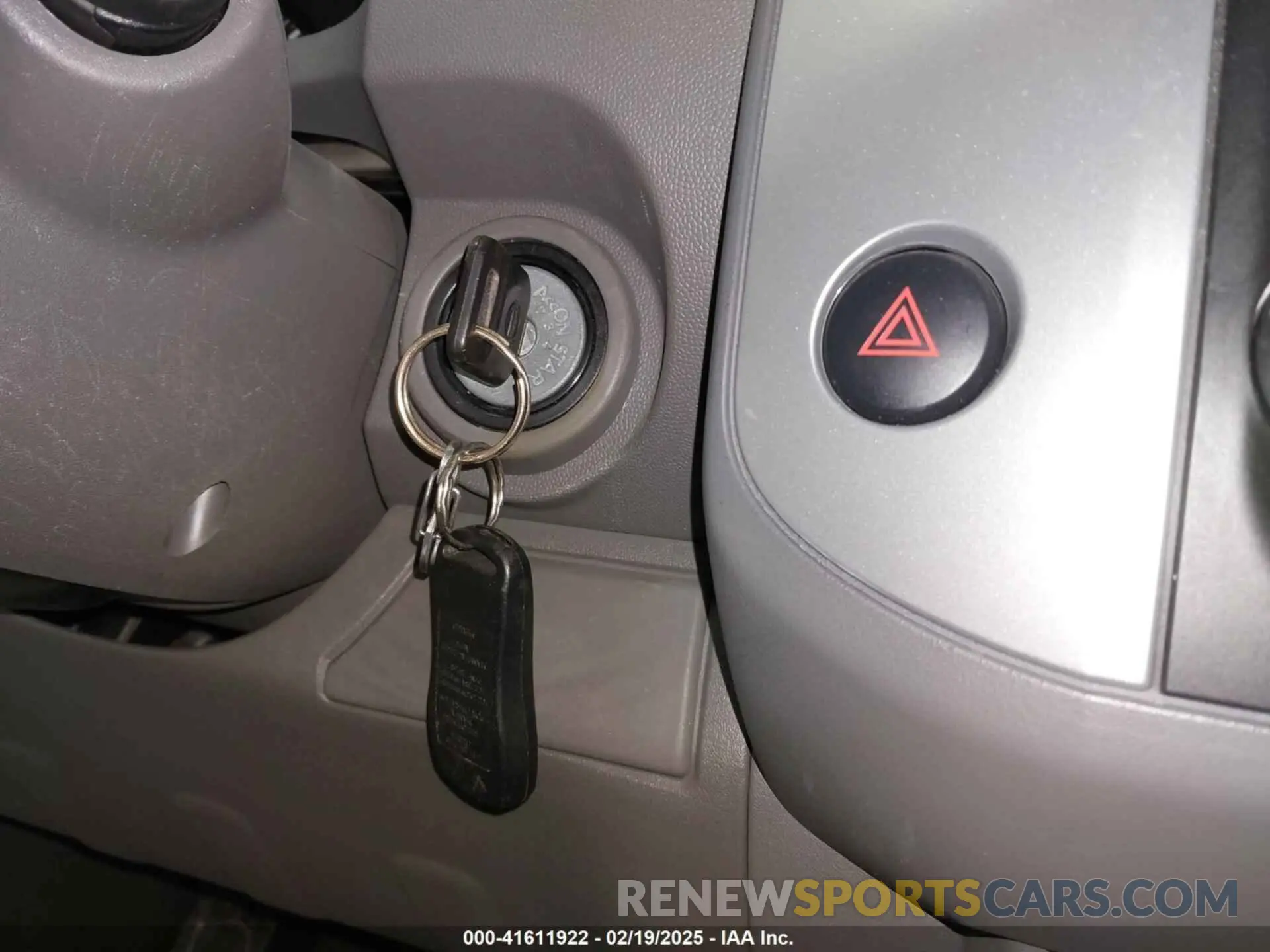 11 Photograph of a damaged car 1N6AD0EV5KN773448 NISSAN FRONTIER 2019