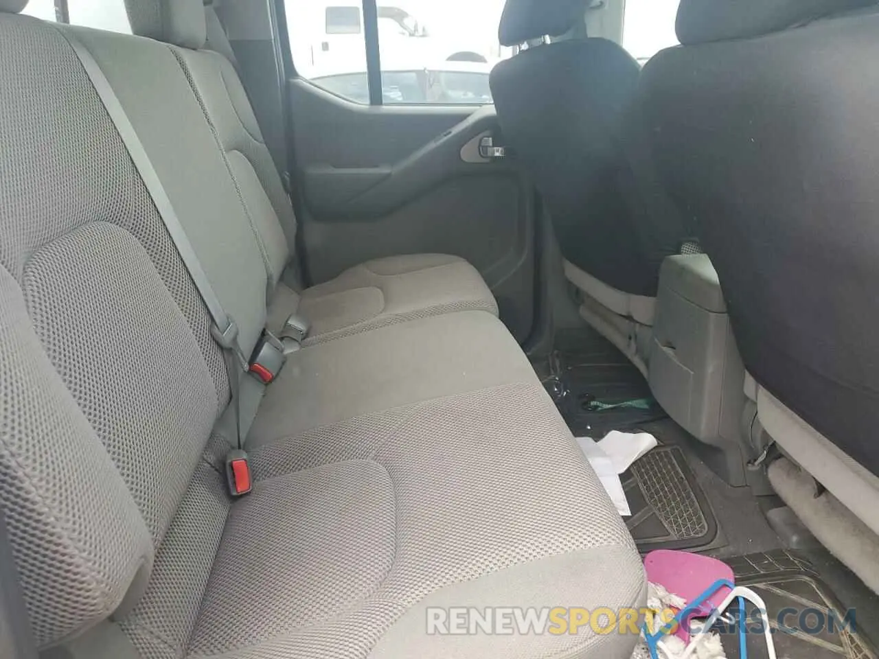 10 Photograph of a damaged car 1N6AD0EV6KN738319 NISSAN FRONTIER 2019