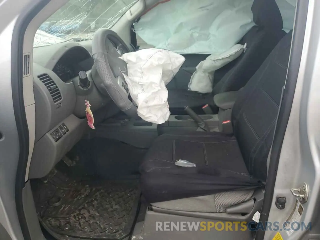 7 Photograph of a damaged car 1N6AD0EV6KN738319 NISSAN FRONTIER 2019