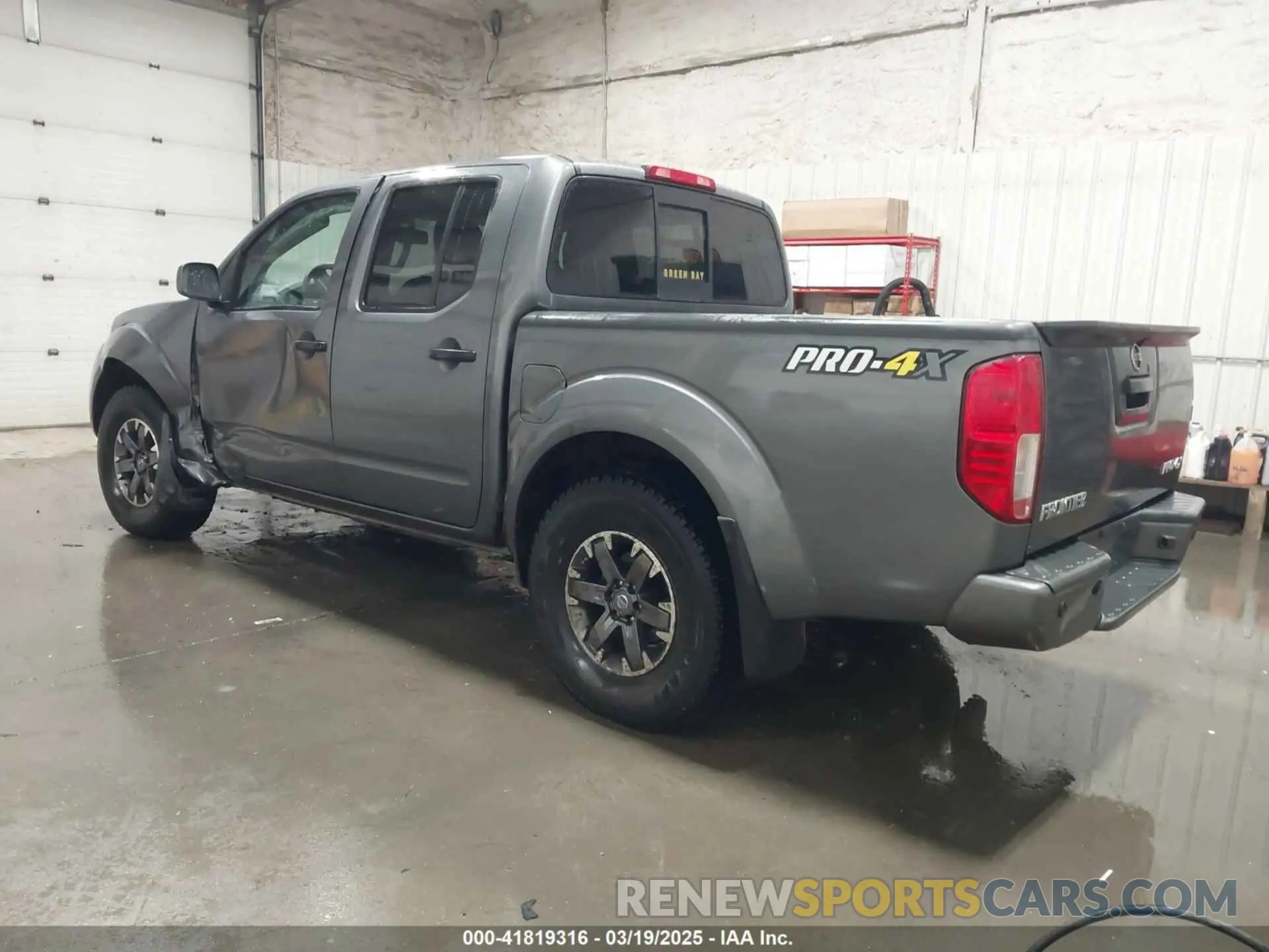3 Photograph of a damaged car 1N6AD0EV7KN710528 NISSAN FRONTIER 2019
