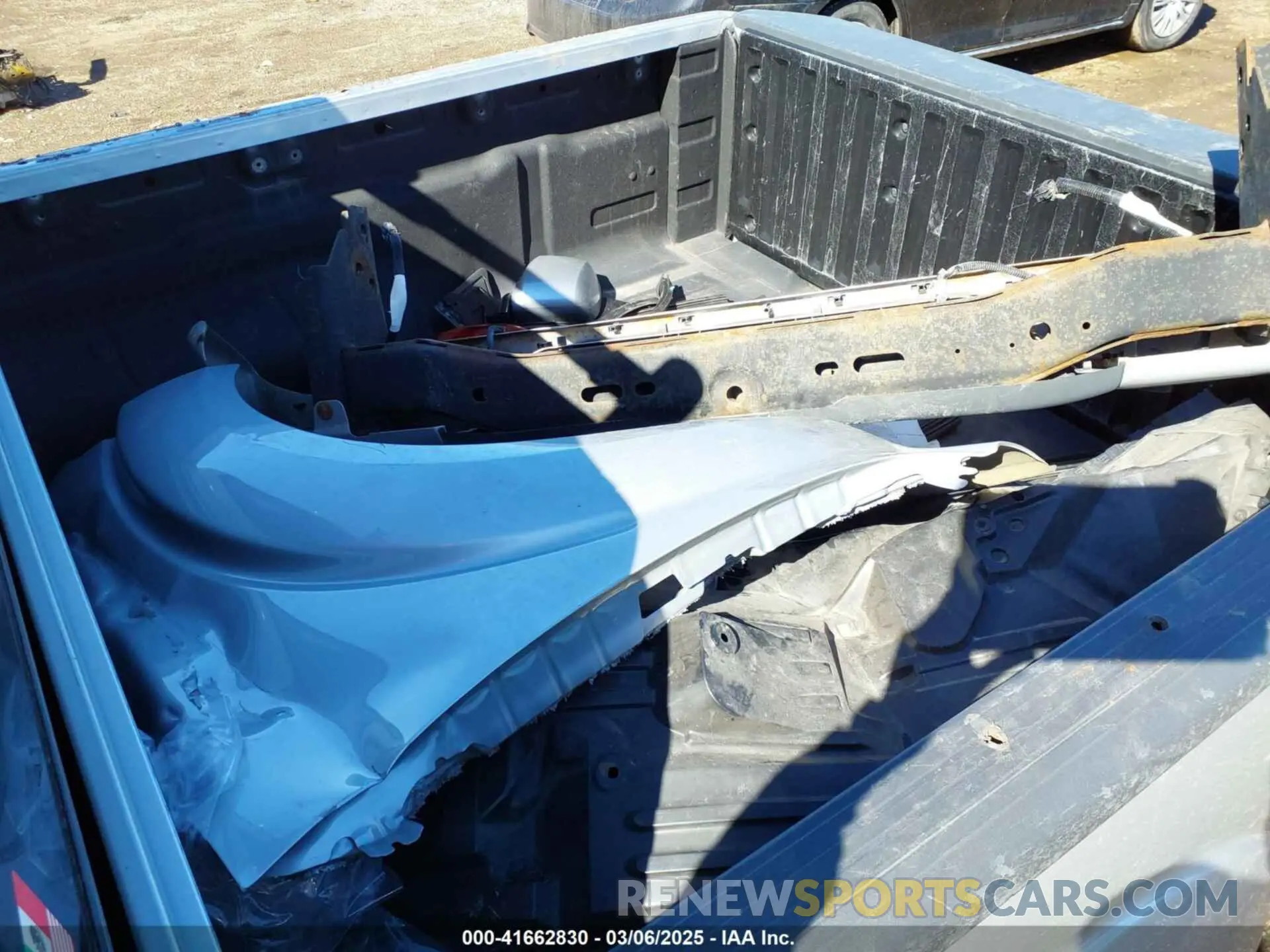 21 Photograph of a damaged car 1N6AD0EV7KN723571 NISSAN FRONTIER 2019