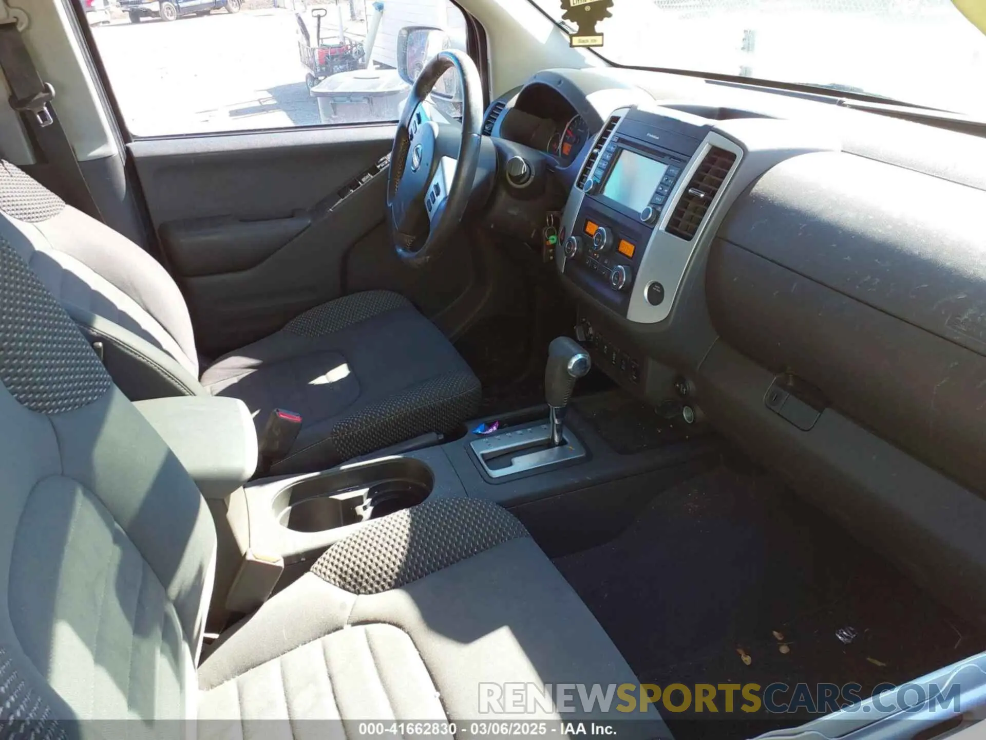 5 Photograph of a damaged car 1N6AD0EV7KN723571 NISSAN FRONTIER 2019
