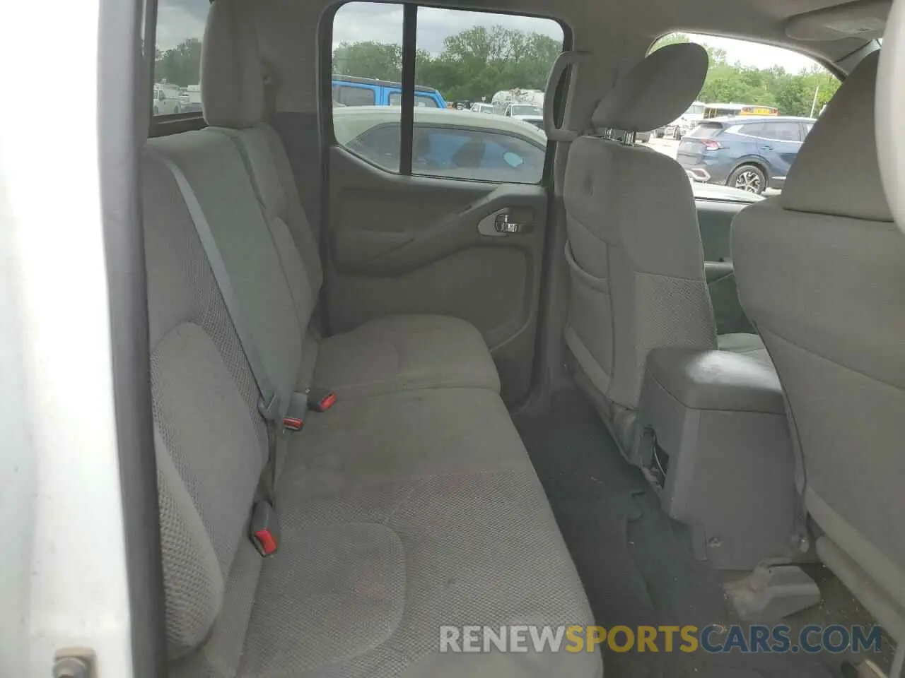 10 Photograph of a damaged car 1N6AD0EV7KN791238 NISSAN FRONTIER 2019