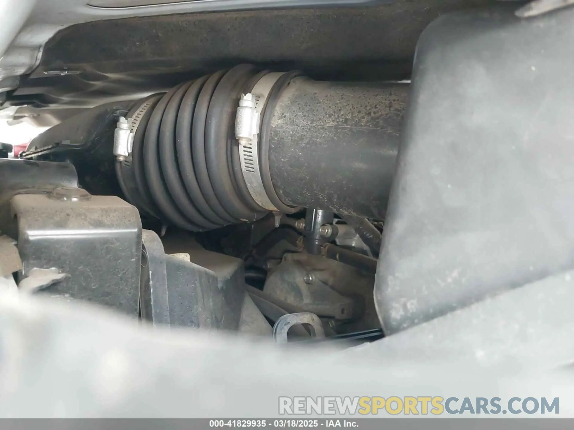 10 Photograph of a damaged car 1N6AD0EV8KN731582 NISSAN FRONTIER 2019
