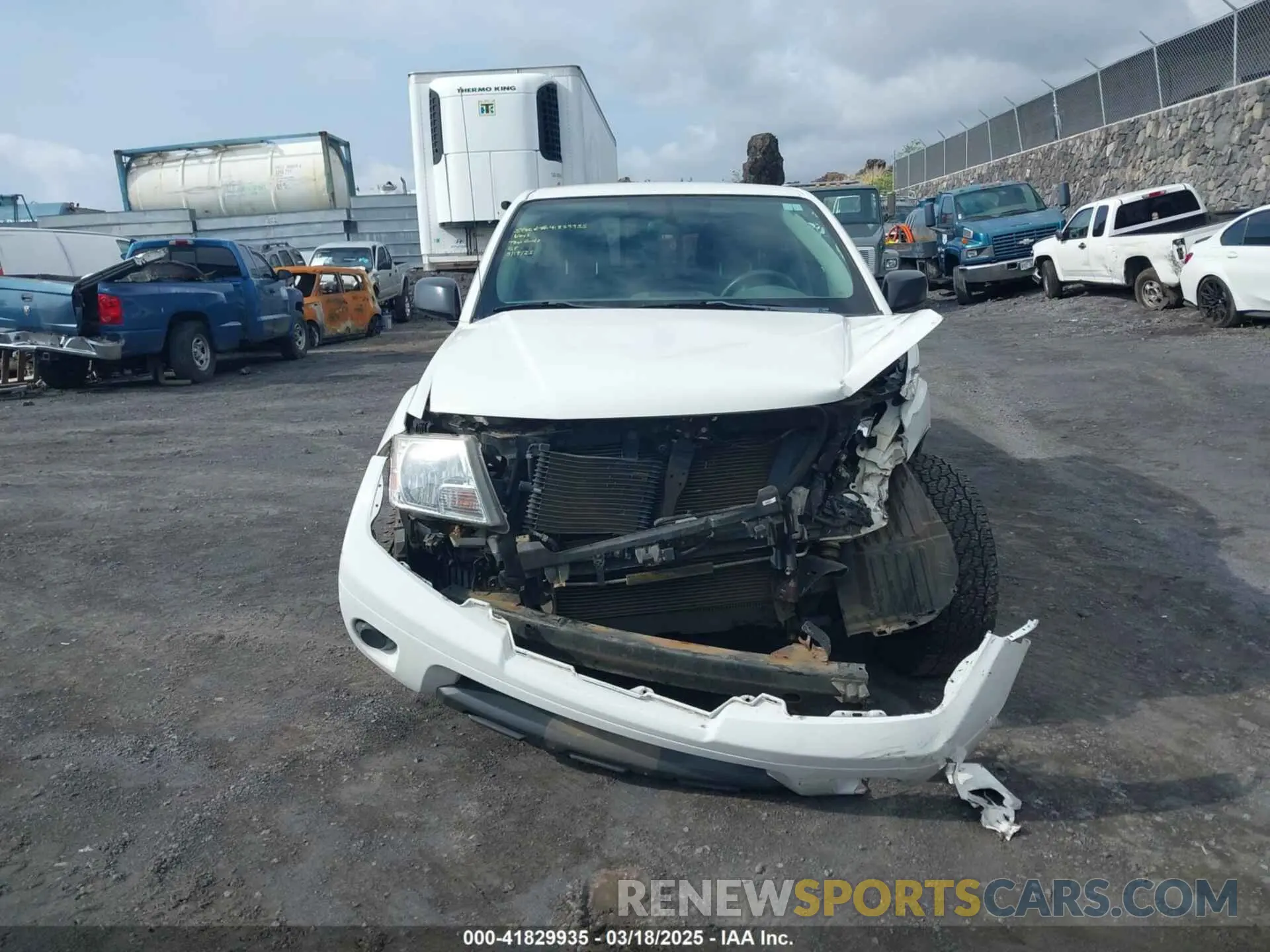 12 Photograph of a damaged car 1N6AD0EV8KN731582 NISSAN FRONTIER 2019