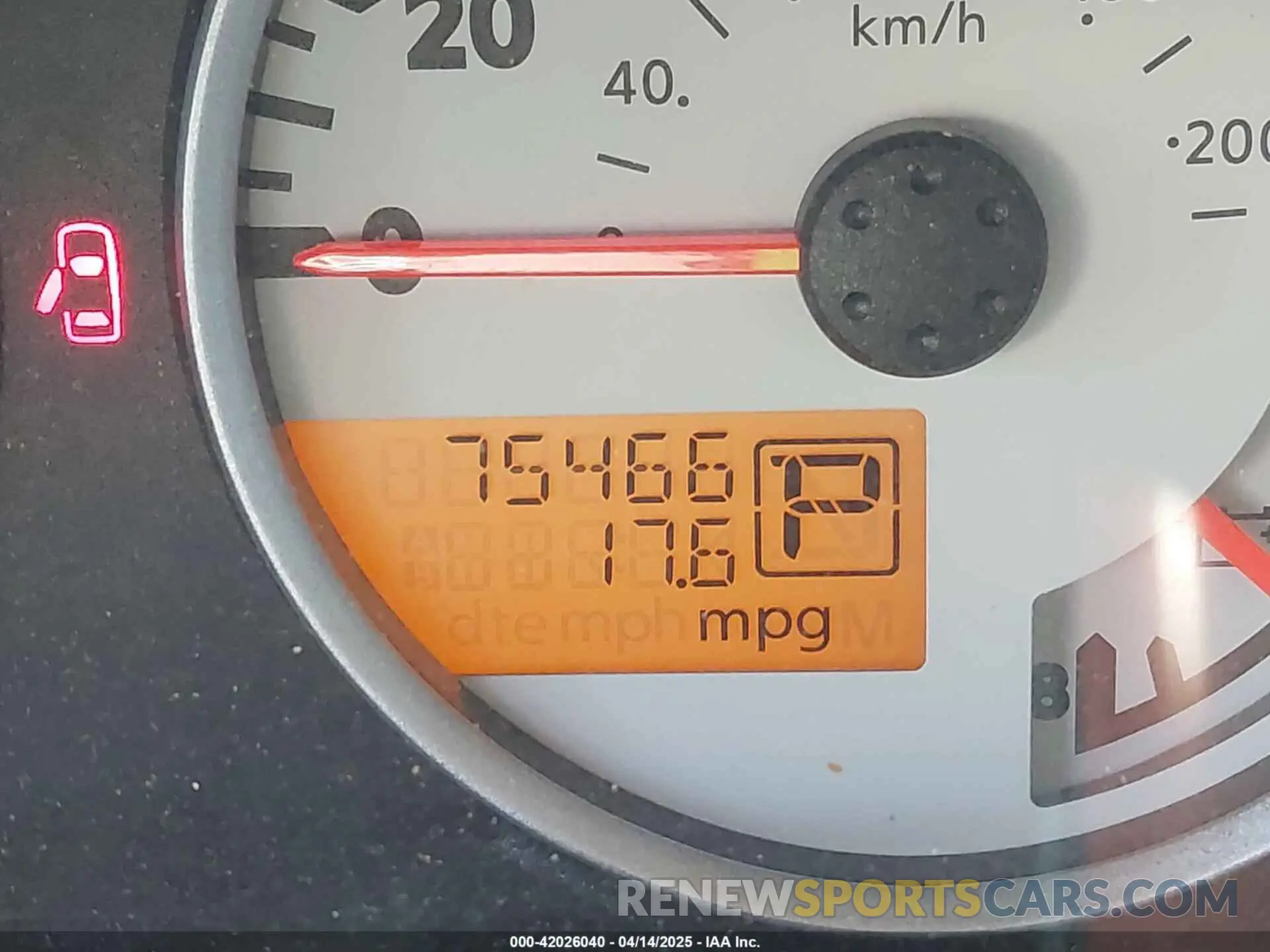 16 Photograph of a damaged car 1N6AD0EV8KN882308 NISSAN FRONTIER 2019