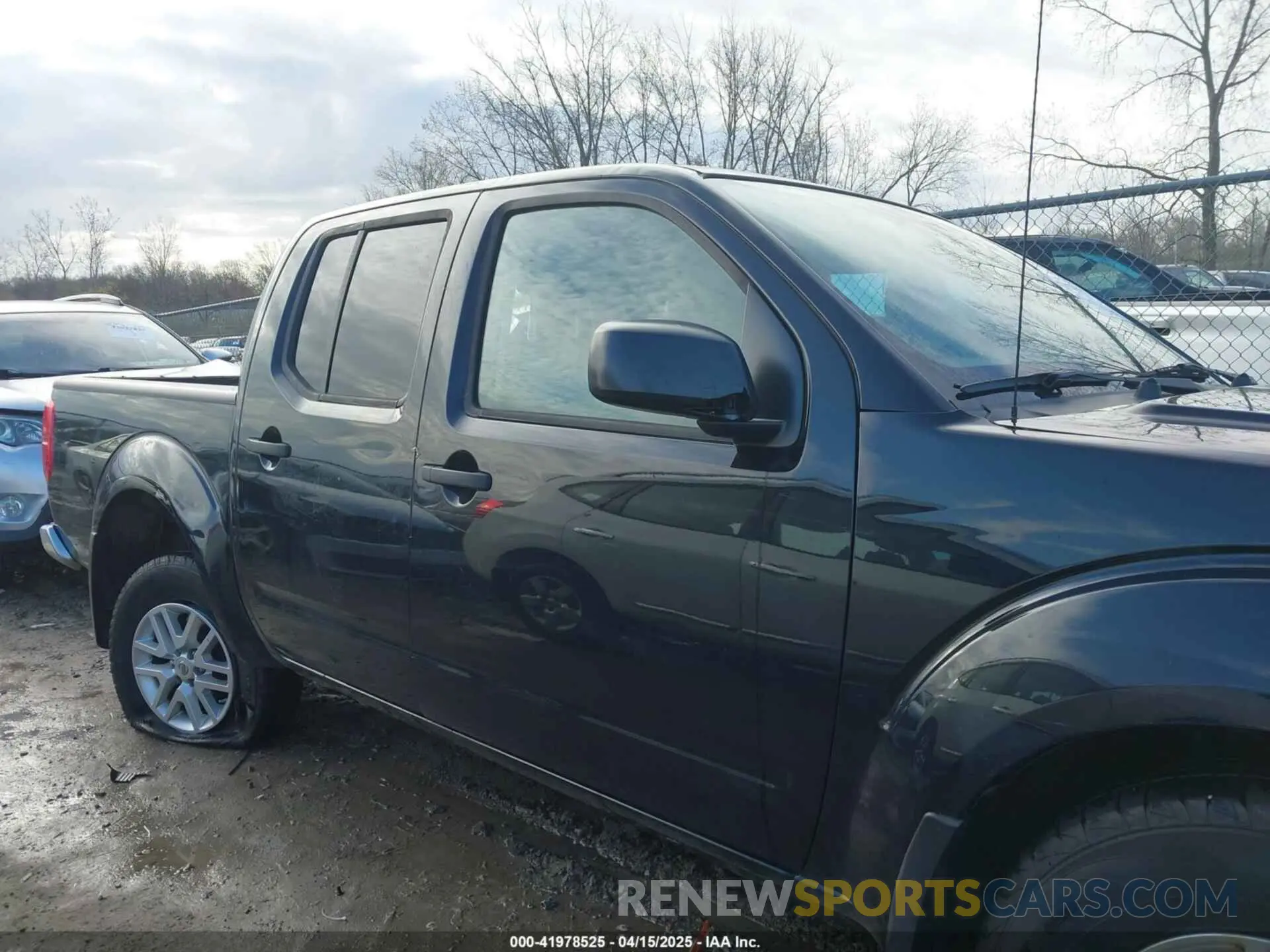 14 Photograph of a damaged car 1N6AD0EV9KN723149 NISSAN FRONTIER 2019