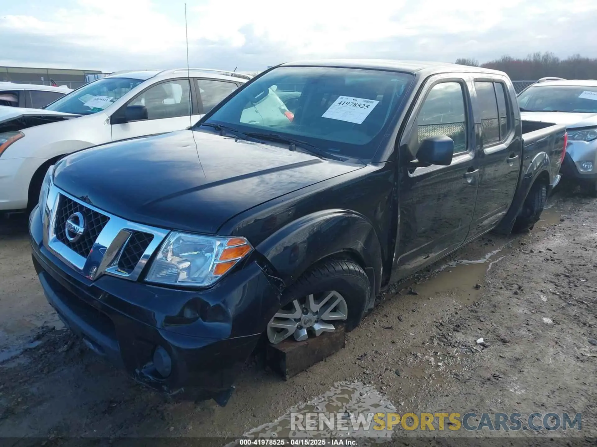 2 Photograph of a damaged car 1N6AD0EV9KN723149 NISSAN FRONTIER 2019