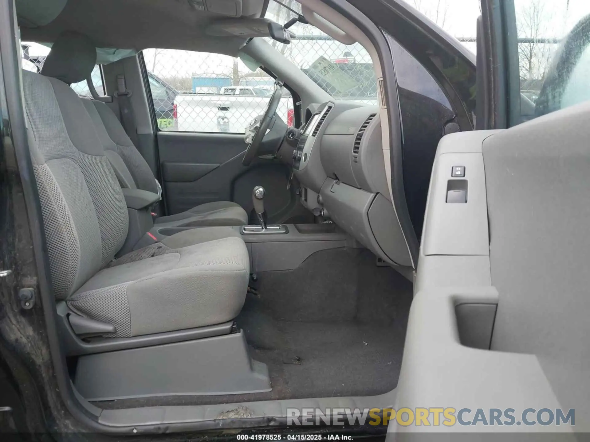 5 Photograph of a damaged car 1N6AD0EV9KN723149 NISSAN FRONTIER 2019