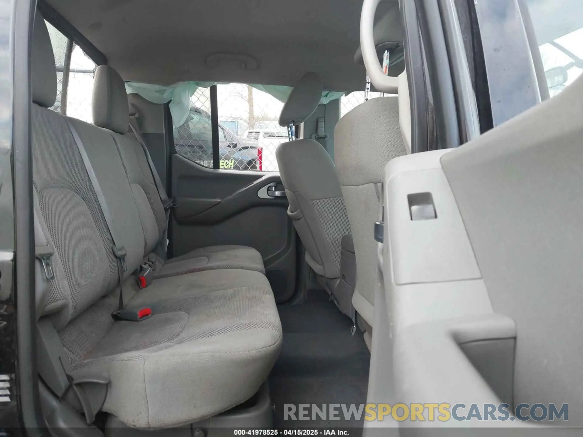8 Photograph of a damaged car 1N6AD0EV9KN723149 NISSAN FRONTIER 2019