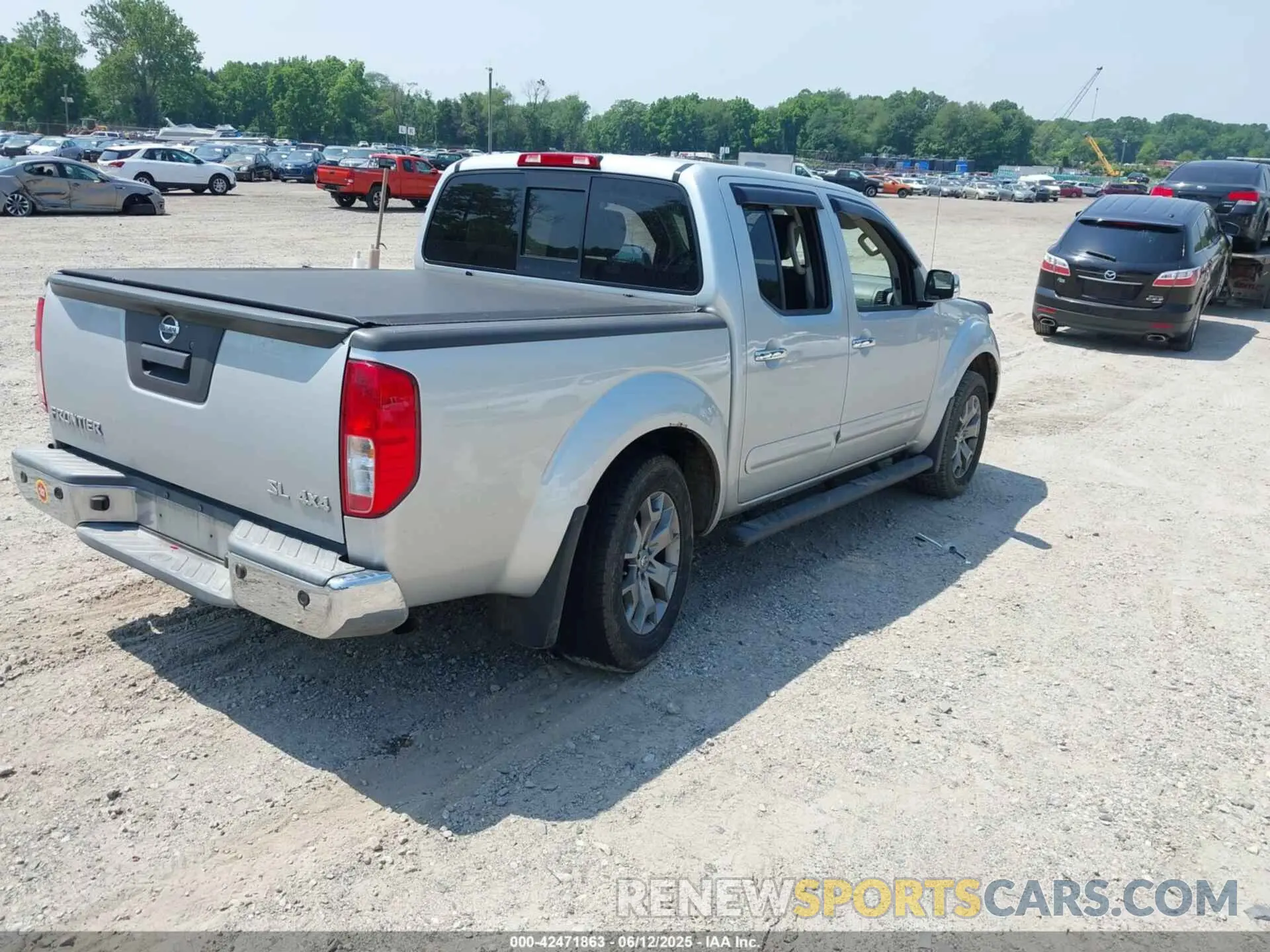4 Photograph of a damaged car 1N6AD0EV9KN752067 NISSAN FRONTIER 2019