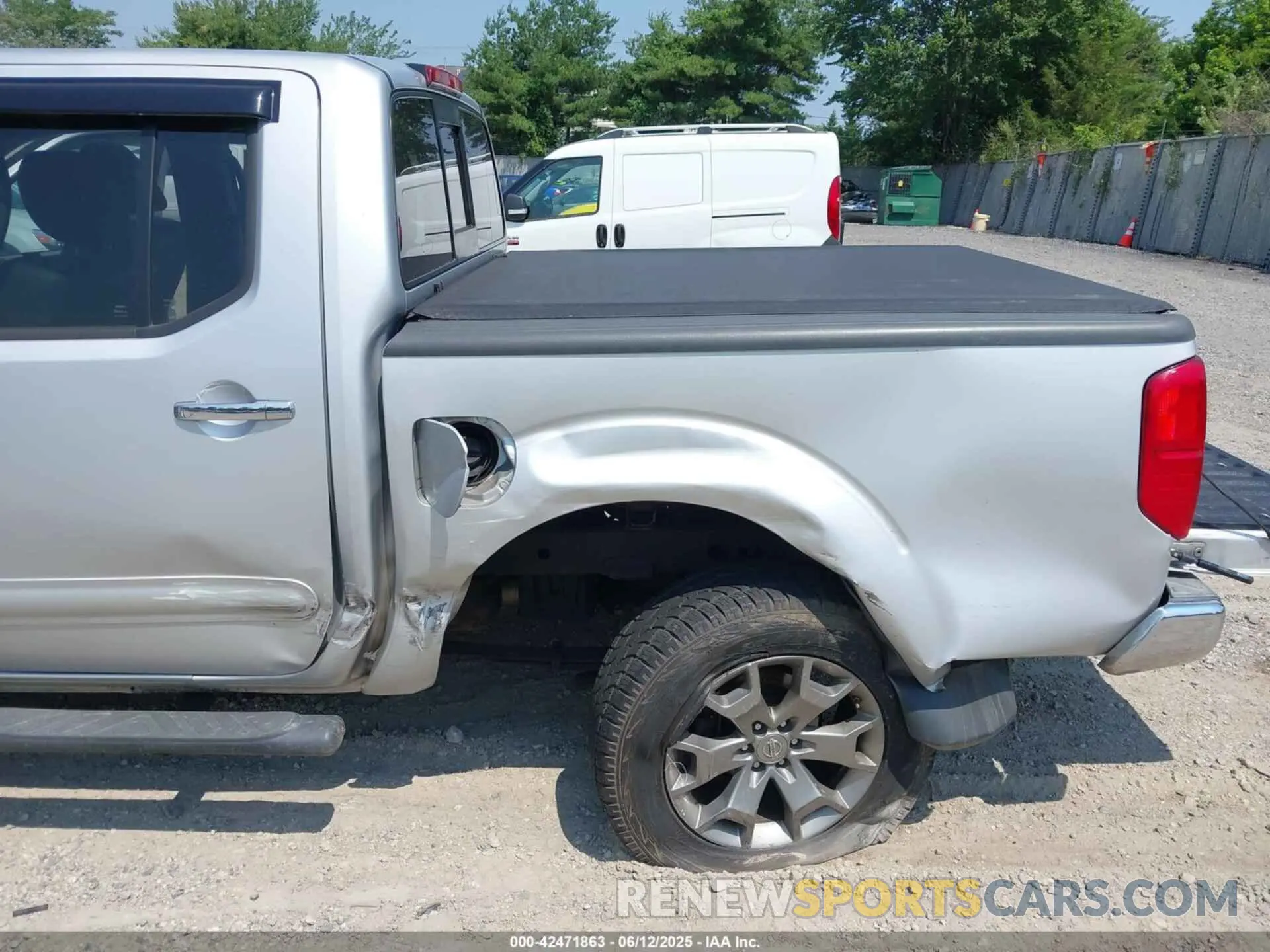 6 Photograph of a damaged car 1N6AD0EV9KN752067 NISSAN FRONTIER 2019