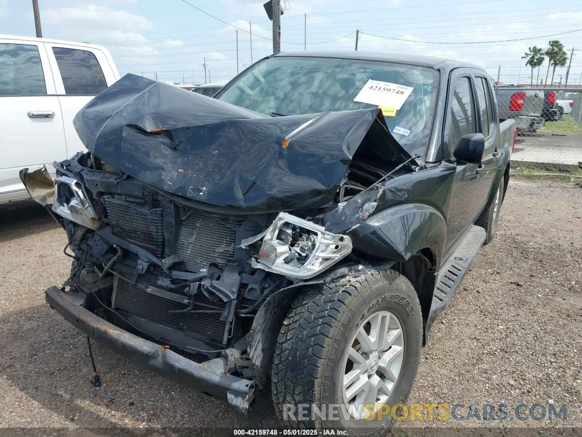 2 Photograph of a damaged car 1N6AD0EVXKN701354 NISSAN FRONTIER 2019