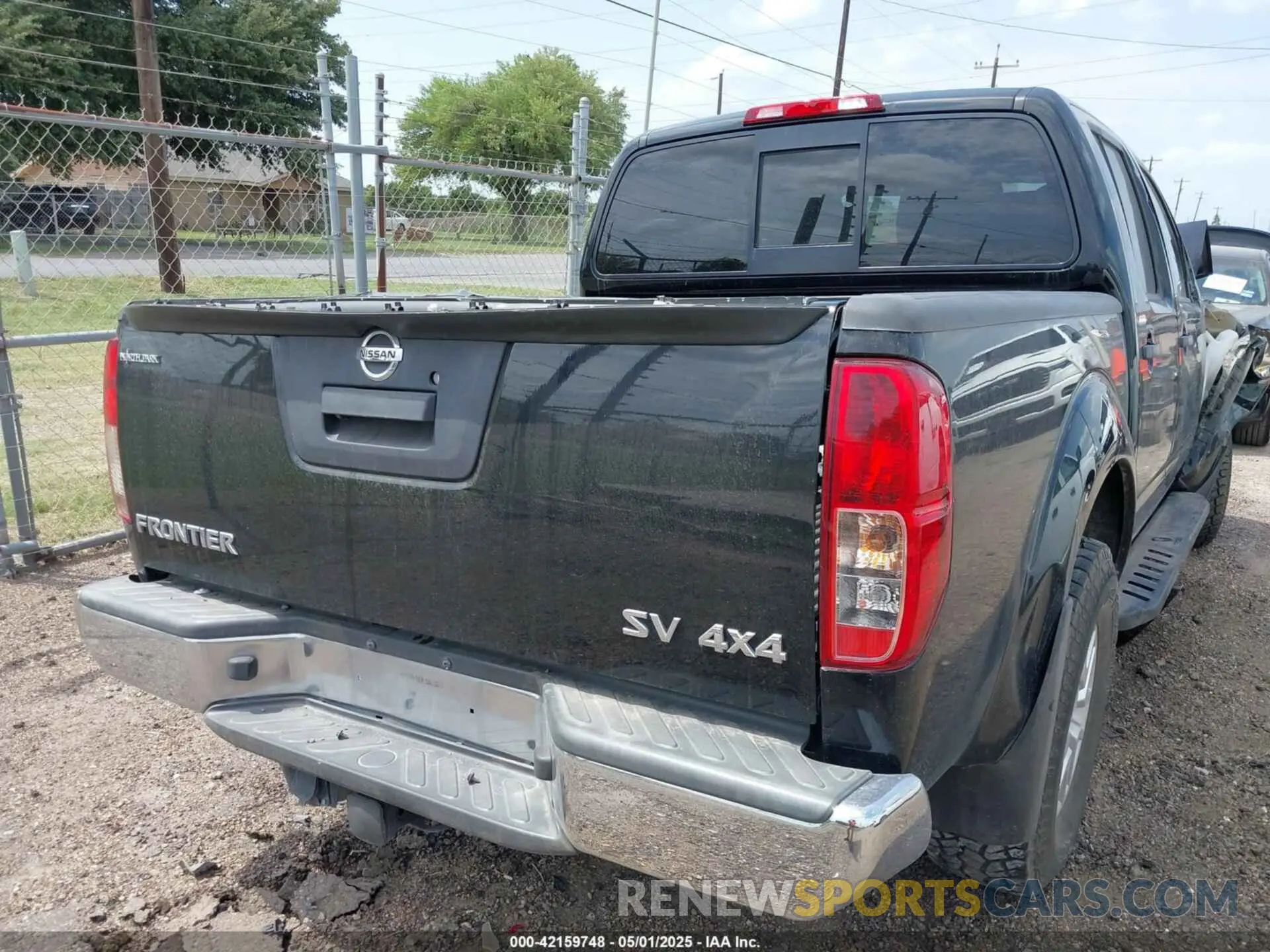 4 Photograph of a damaged car 1N6AD0EVXKN701354 NISSAN FRONTIER 2019