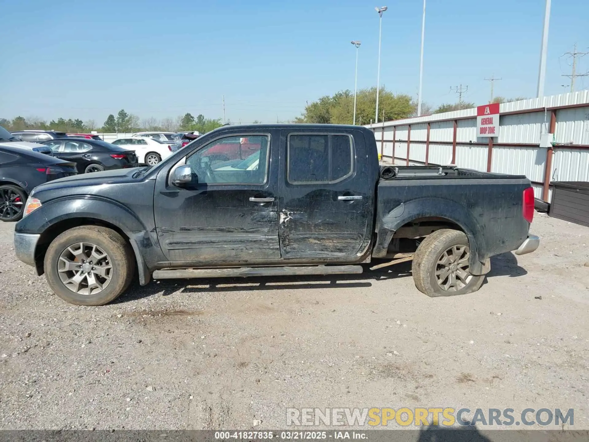 14 Photograph of a damaged car 1N6AD0EVXKN735696 NISSAN FRONTIER 2019
