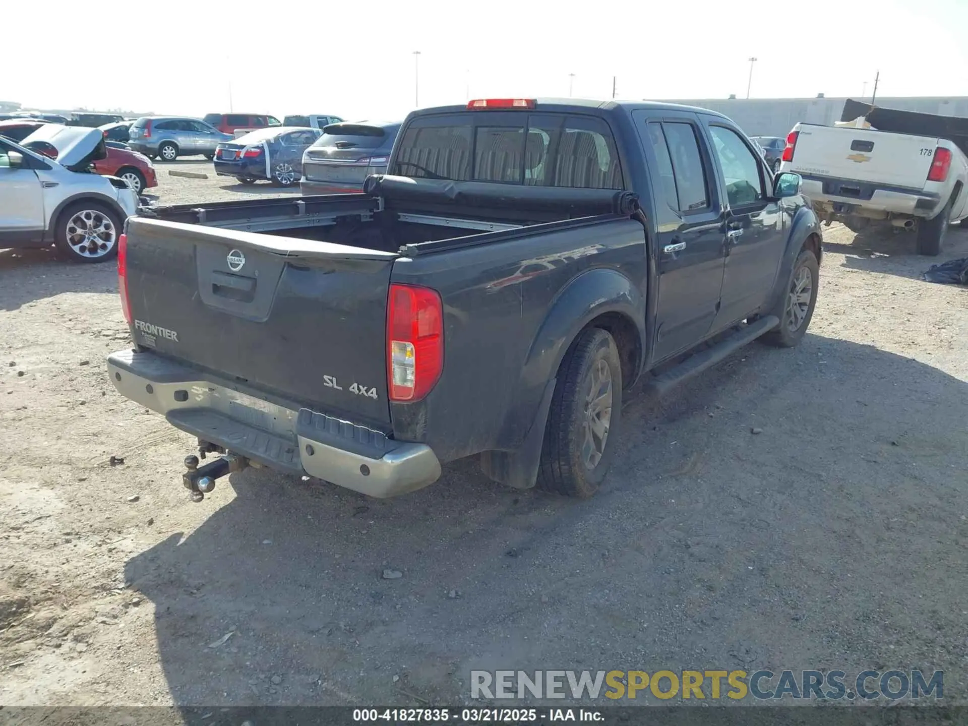 4 Photograph of a damaged car 1N6AD0EVXKN735696 NISSAN FRONTIER 2019