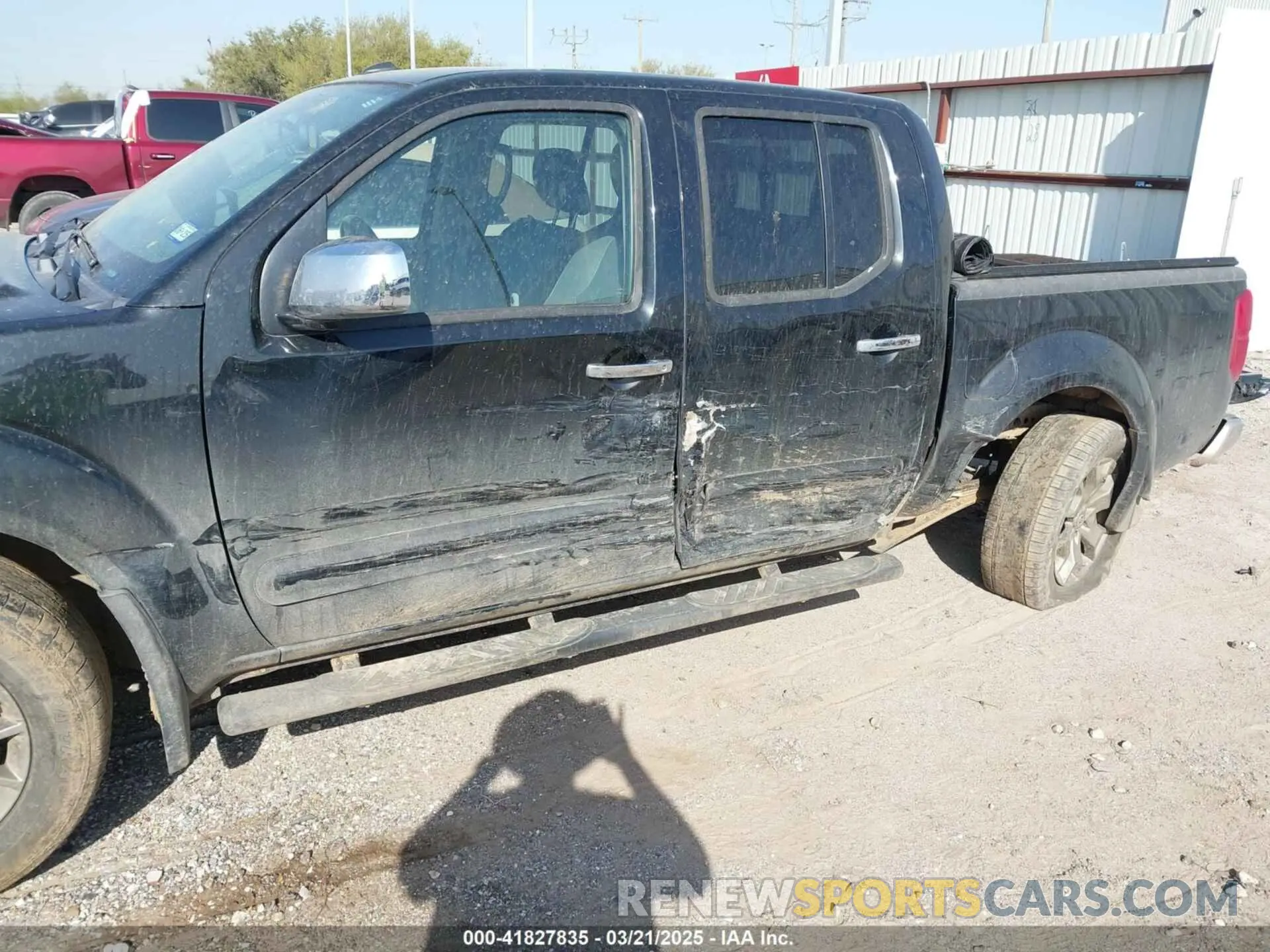 6 Photograph of a damaged car 1N6AD0EVXKN735696 NISSAN FRONTIER 2019