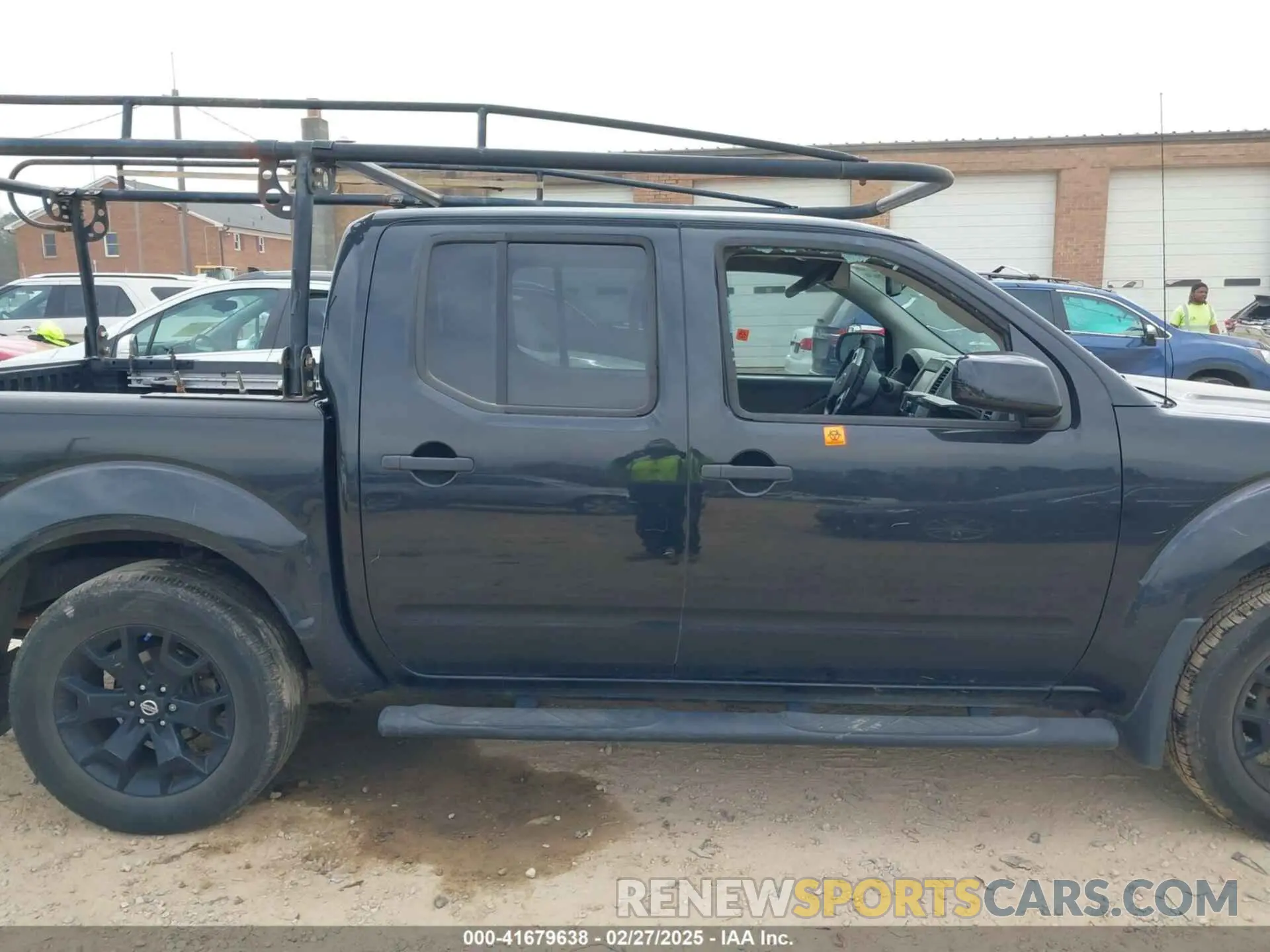 12 Photograph of a damaged car 1N6AD0EVXKN735729 NISSAN FRONTIER 2019