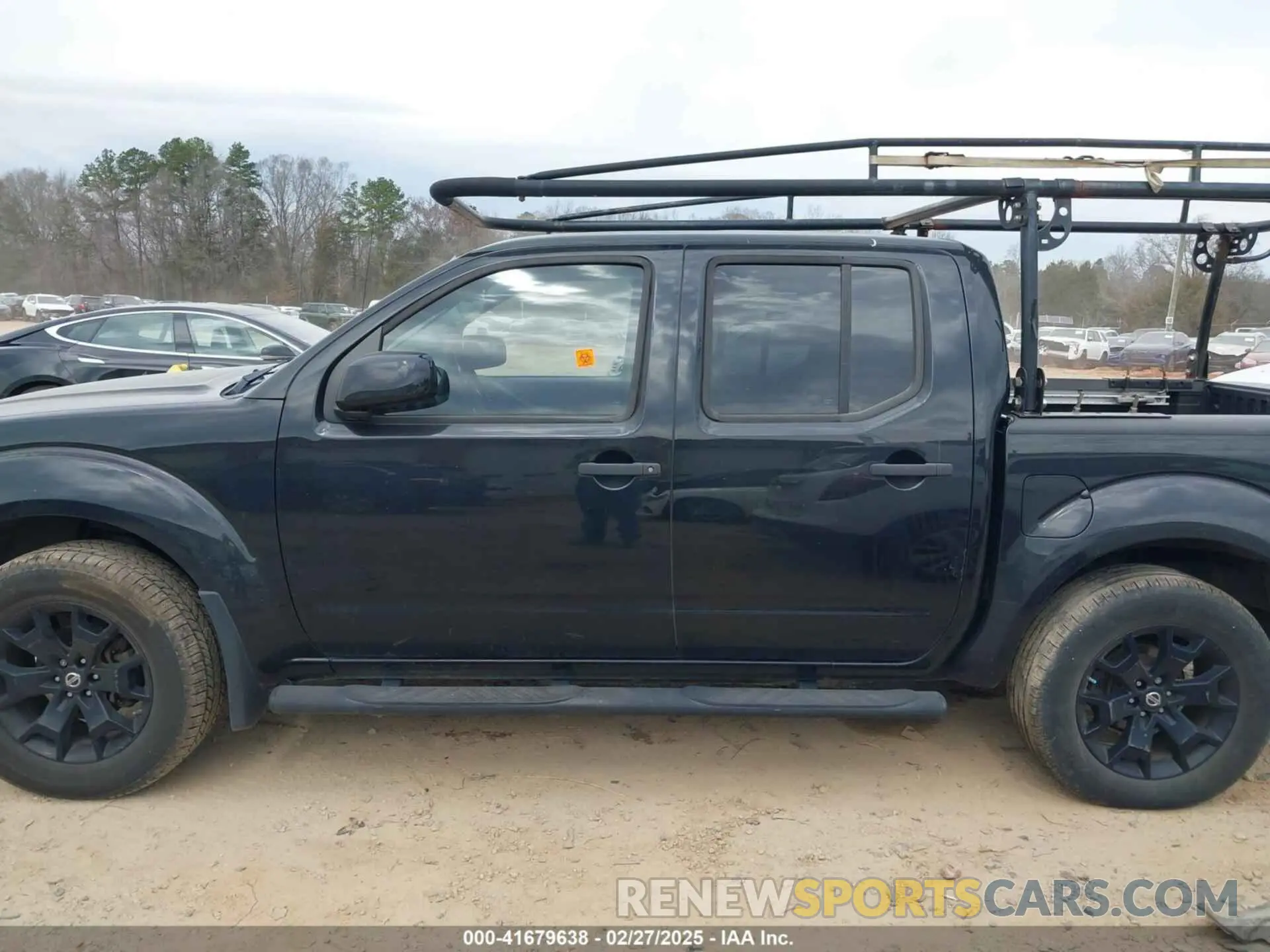 13 Photograph of a damaged car 1N6AD0EVXKN735729 NISSAN FRONTIER 2019