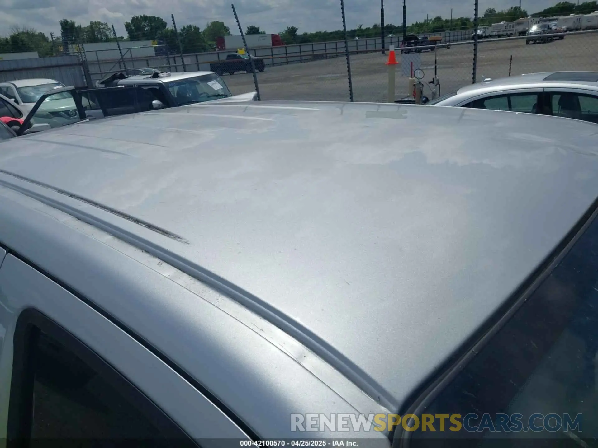 13 Photograph of a damaged car 1N6AD0EVXKN771372 NISSAN FRONTIER 2019