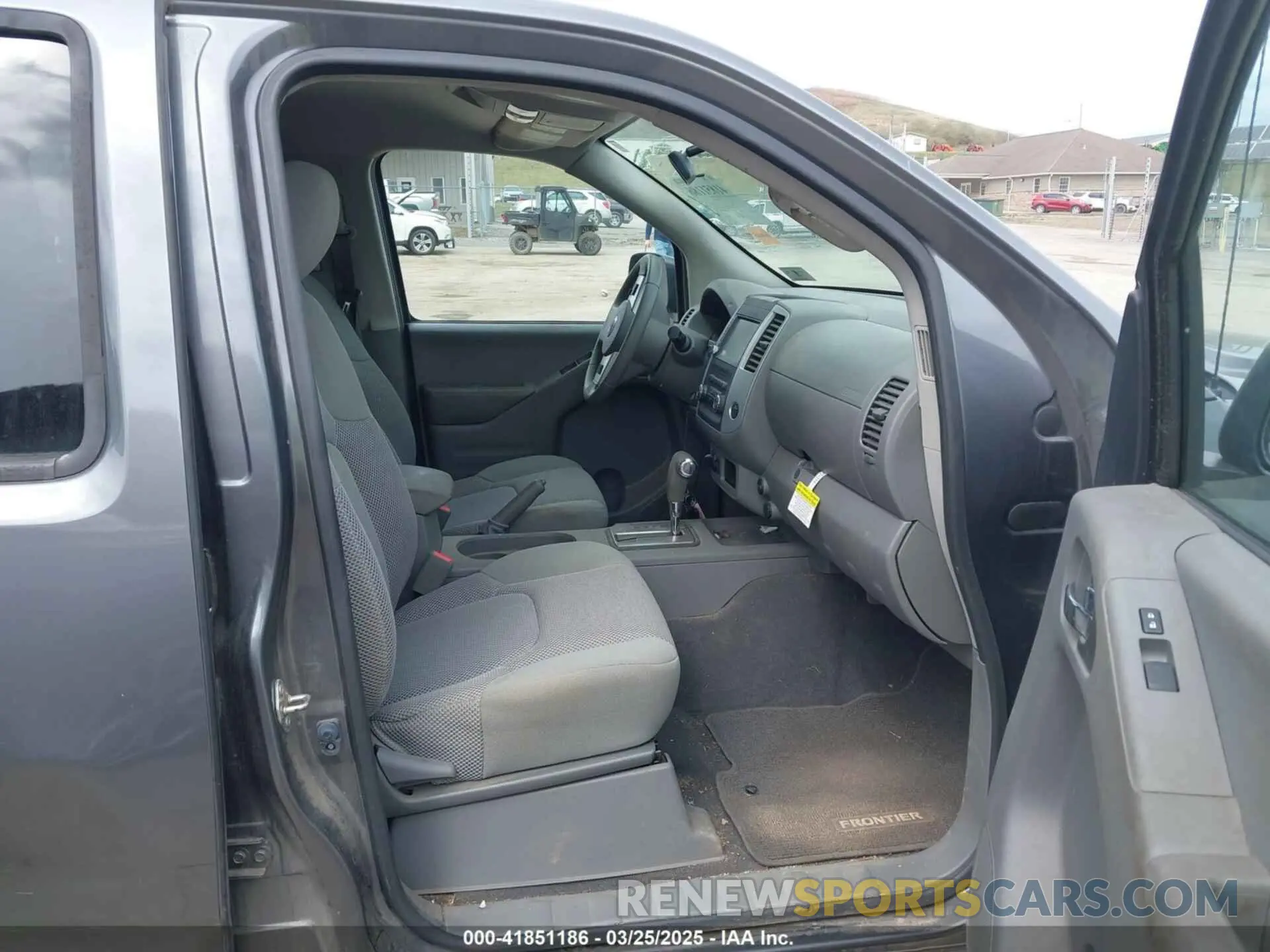 5 Photograph of a damaged car 1N6AD0FV2KN704408 NISSAN FRONTIER 2019