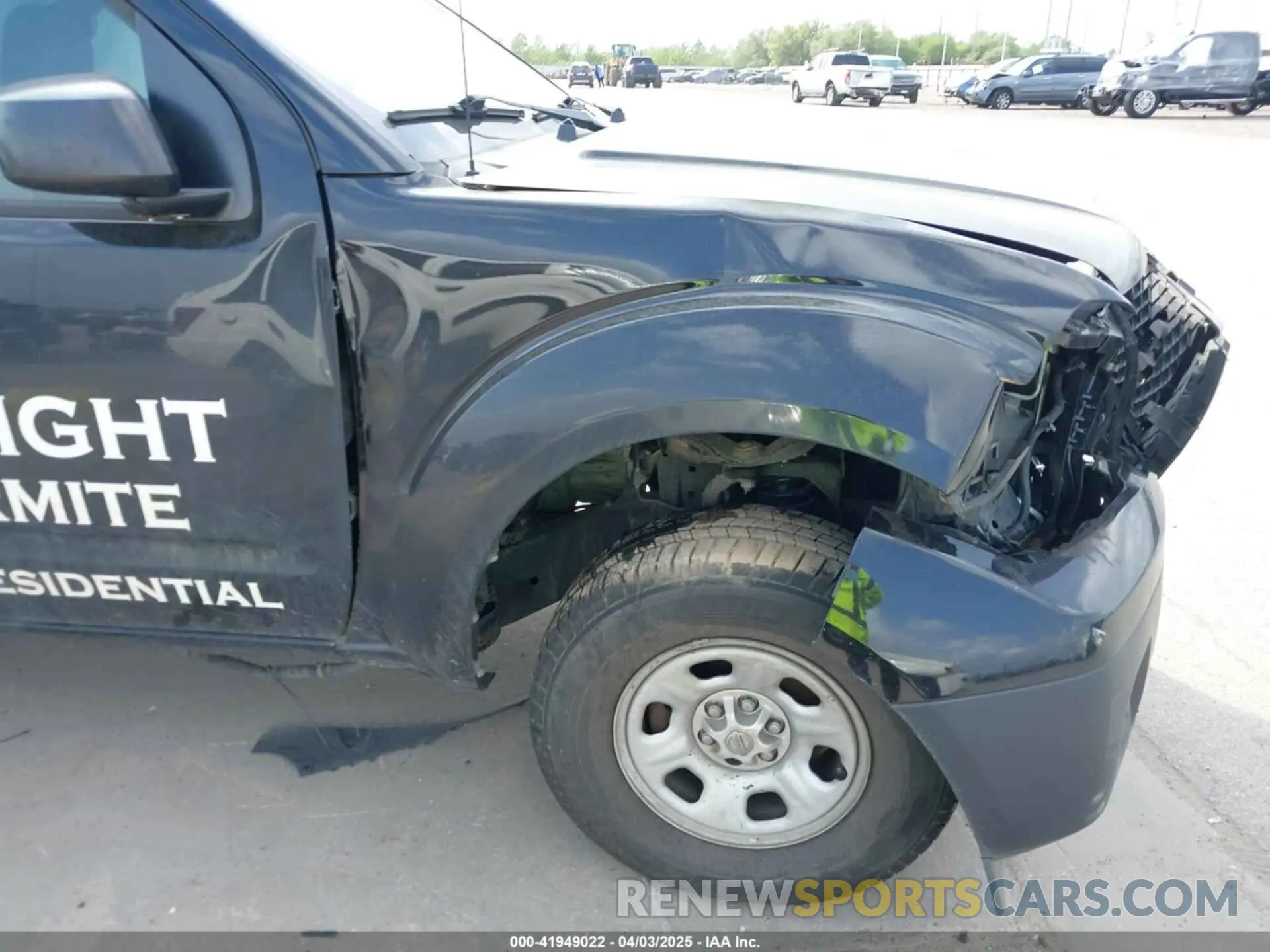 18 Photograph of a damaged car 1N6BD0CT1KN737200 NISSAN FRONTIER 2019