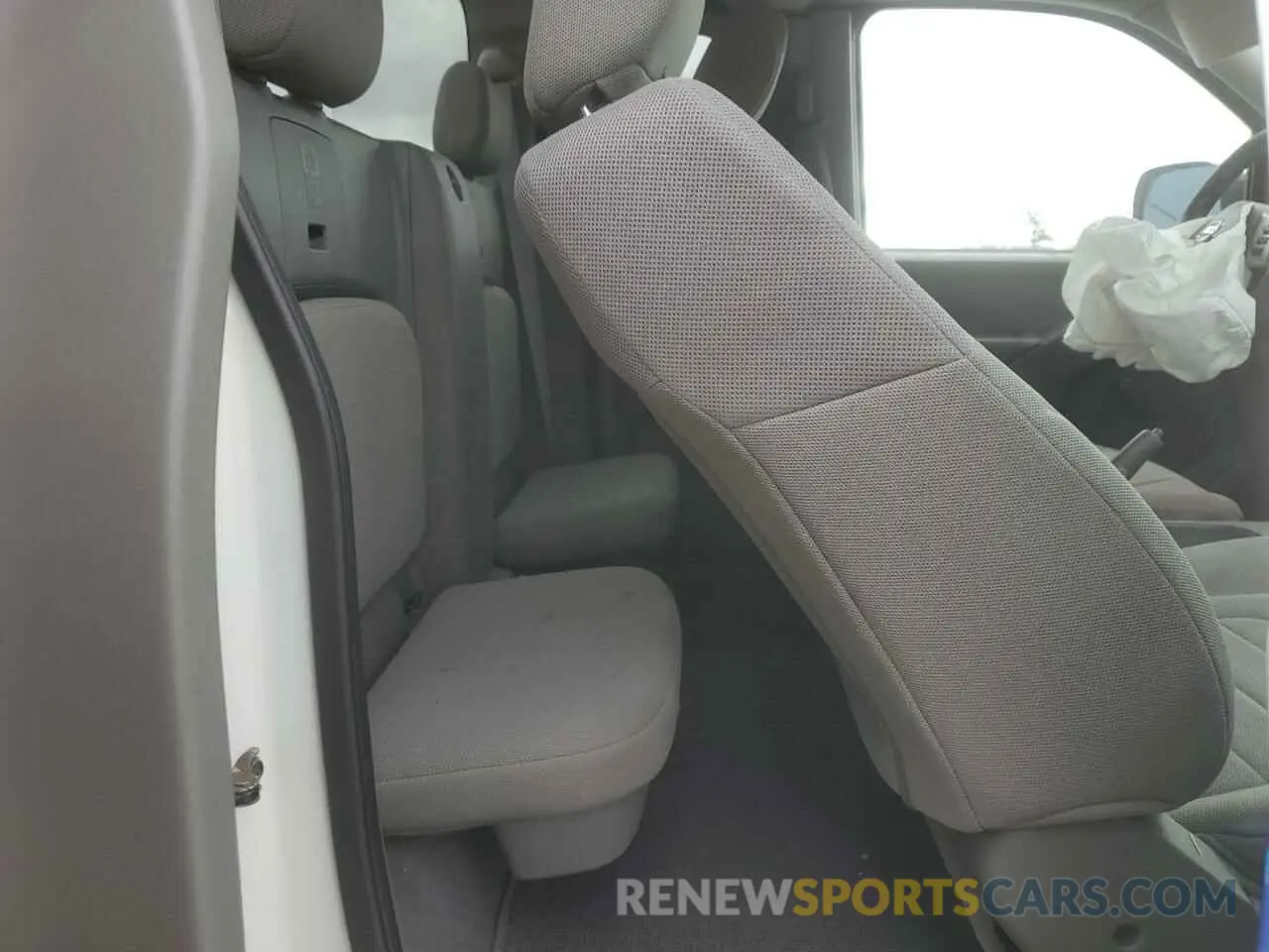 10 Photograph of a damaged car 1N6BD0CT3KN781537 NISSAN FRONTIER 2019