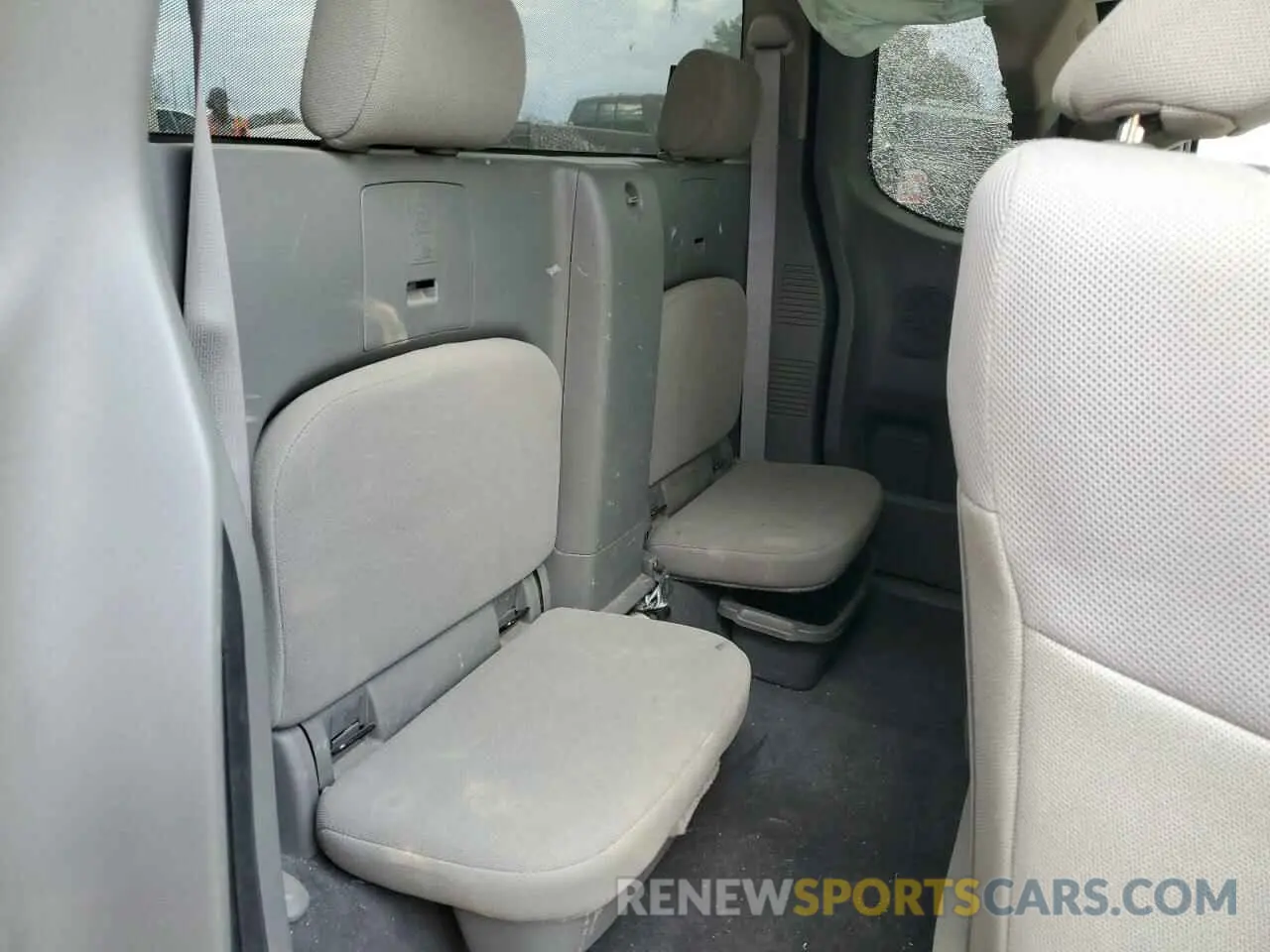 10 Photograph of a damaged car 1N6BD0CT7KN706551 NISSAN FRONTIER 2019