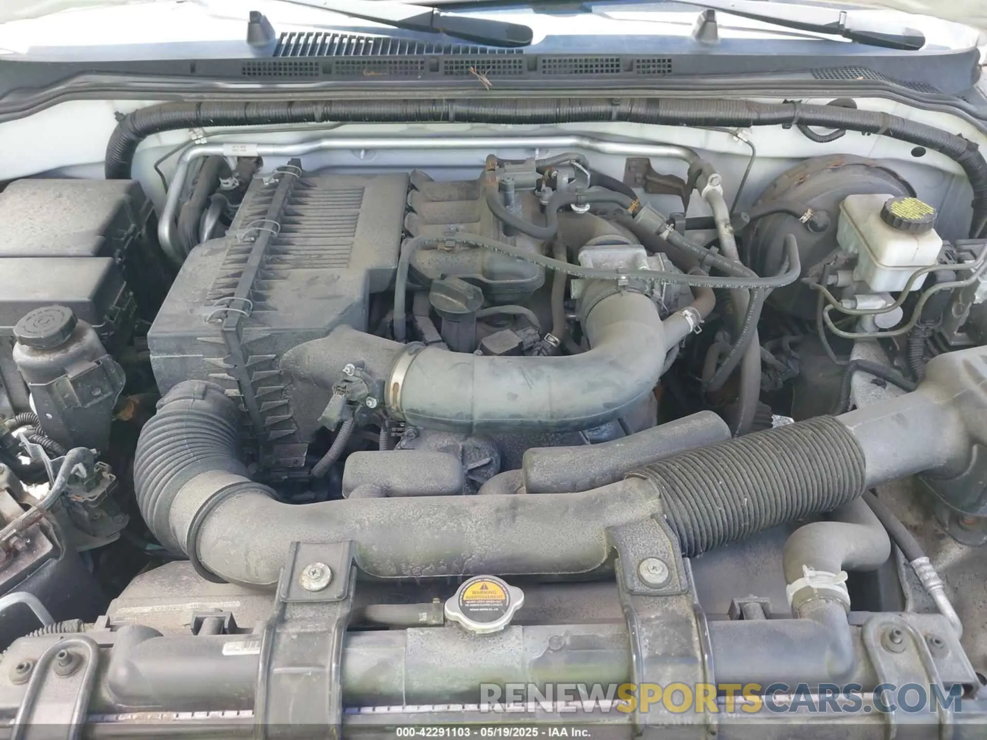 10 Photograph of a damaged car 1N6BD0CT7KN737797 NISSAN FRONTIER 2019