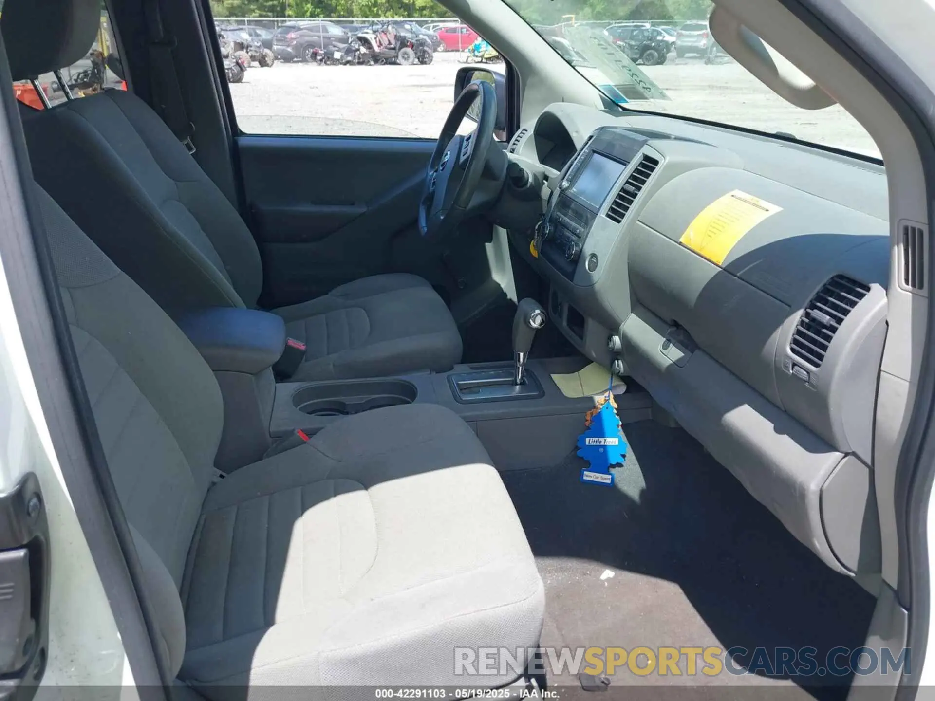 5 Photograph of a damaged car 1N6BD0CT7KN737797 NISSAN FRONTIER 2019