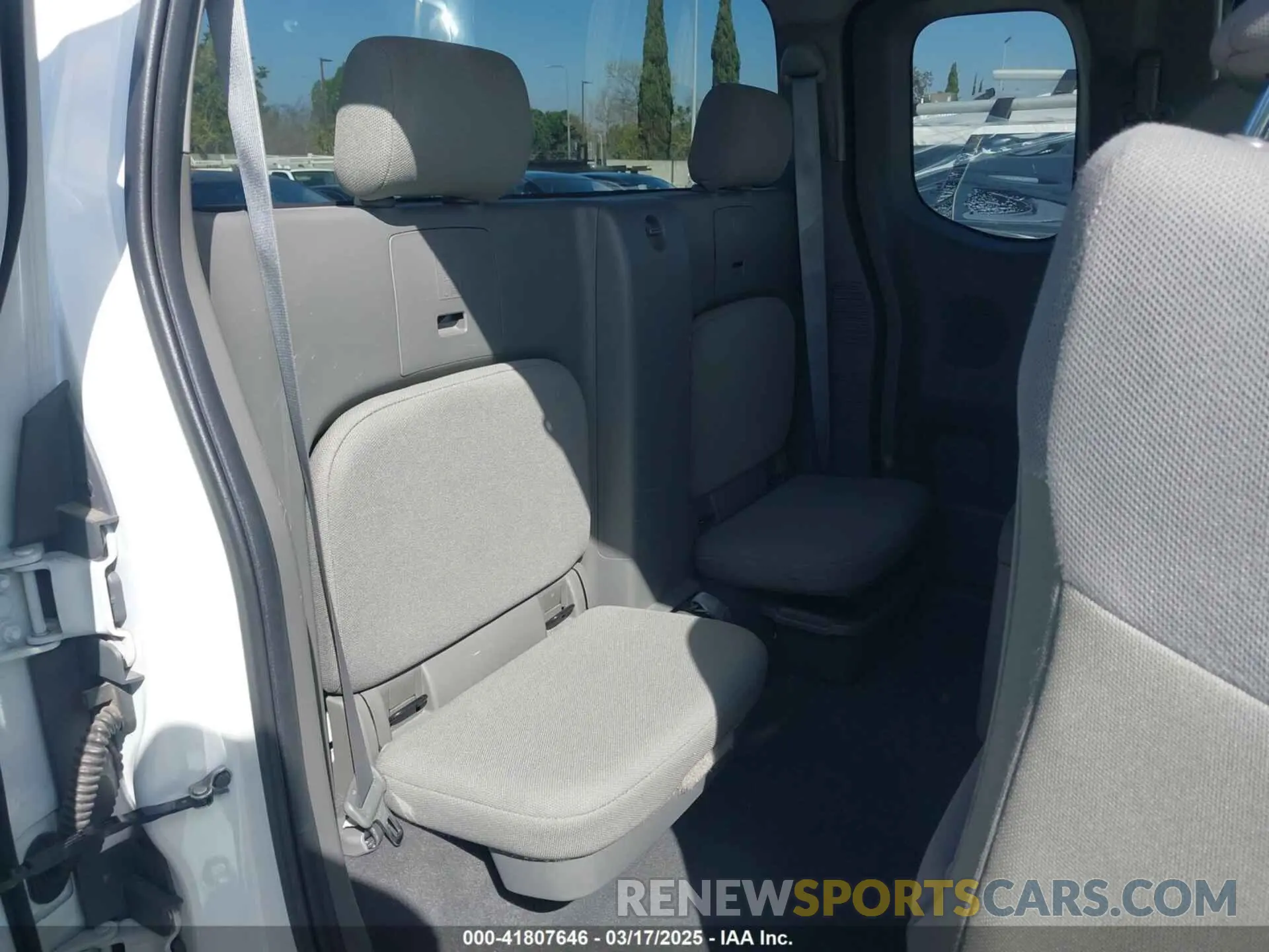 8 Photograph of a damaged car 1N6BD0CT7KN793478 NISSAN FRONTIER 2019