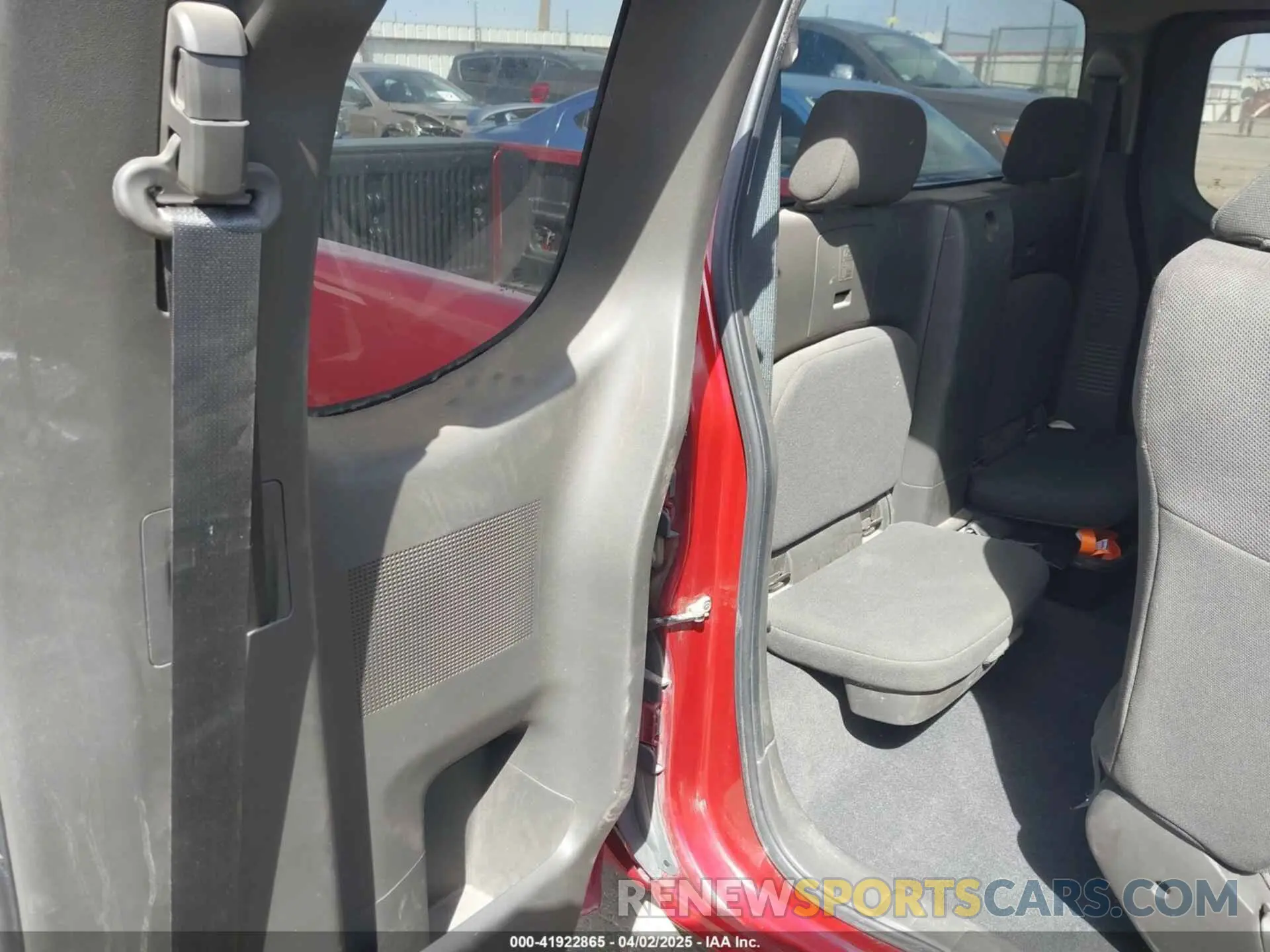 8 Photograph of a damaged car 1N6BD0CTXKN734957 NISSAN FRONTIER 2019