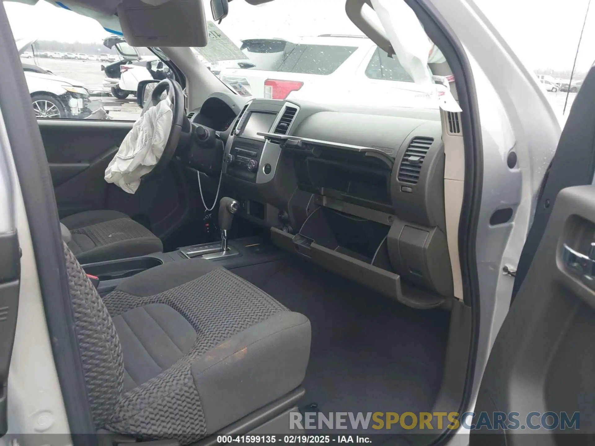 5 Photograph of a damaged car 1N6DD0CU3KN873734 NISSAN FRONTIER 2019