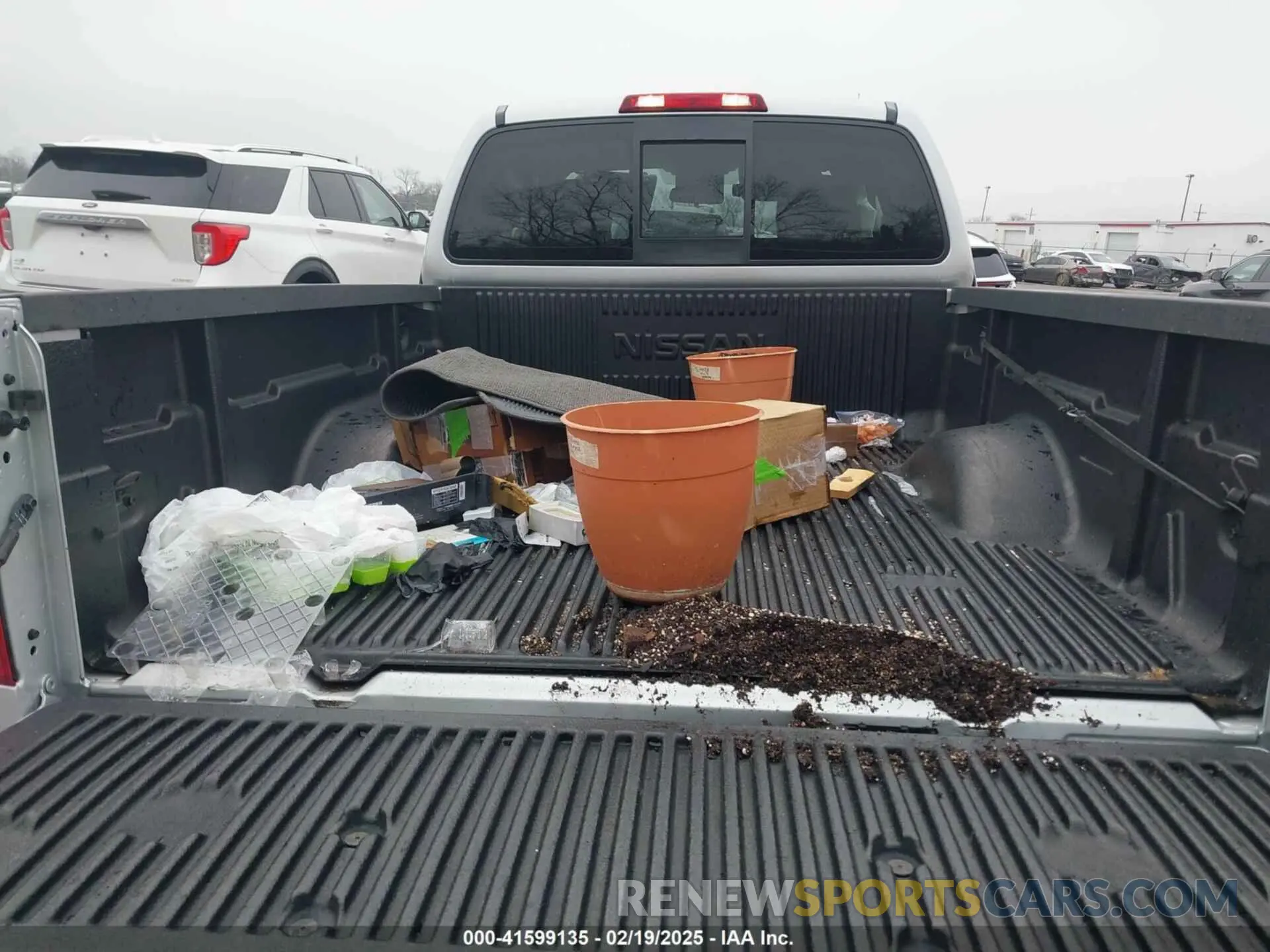 8 Photograph of a damaged car 1N6DD0CU3KN873734 NISSAN FRONTIER 2019