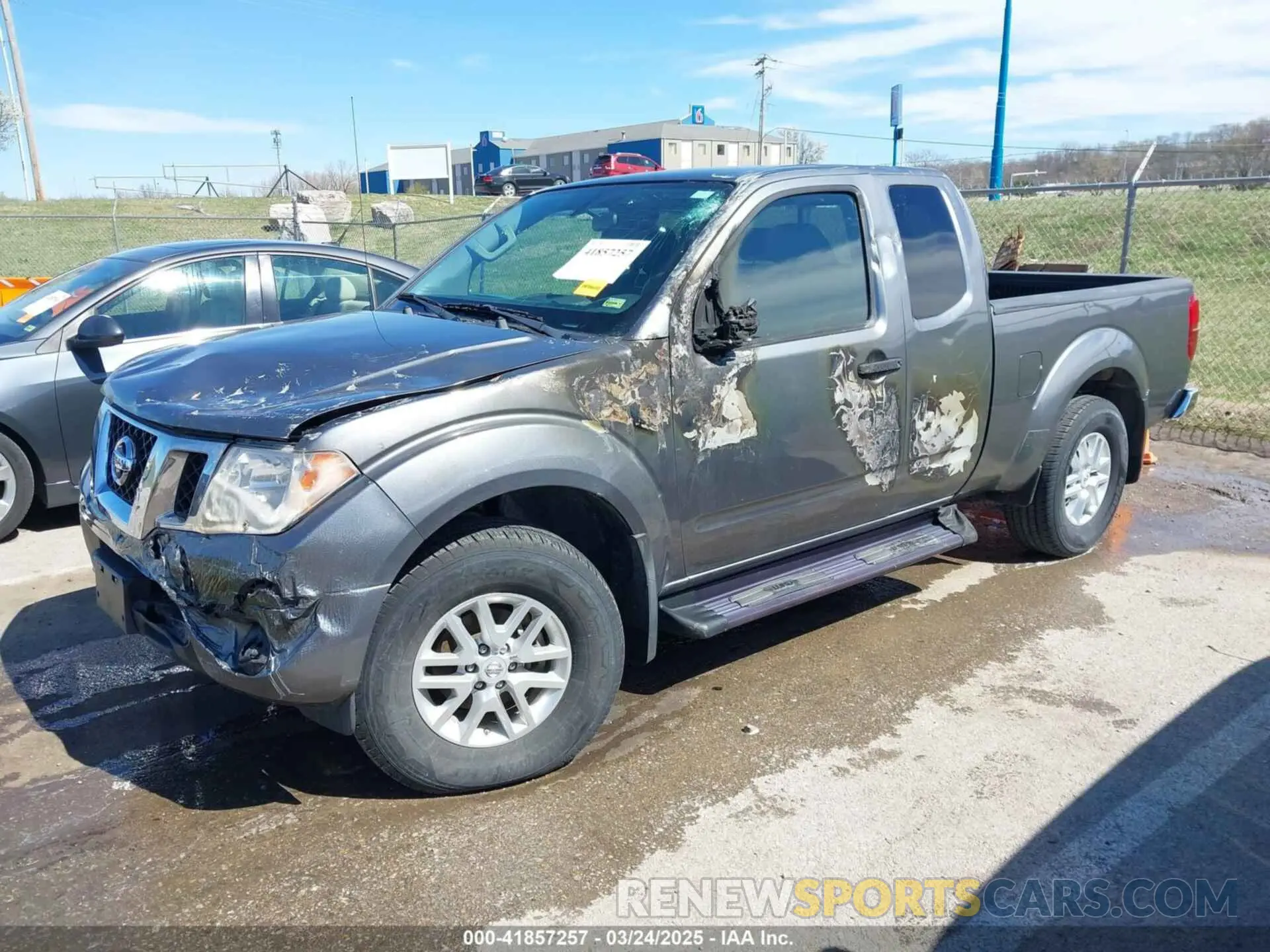 2 Photograph of a damaged car 1N6DD0CW8KN780757 NISSAN FRONTIER 2019