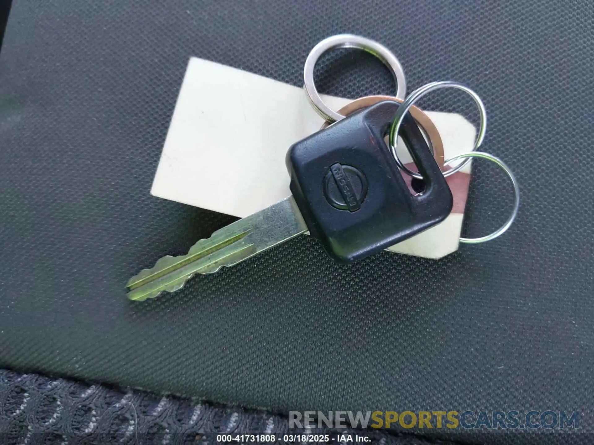 11 Photograph of a damaged car 1N6DD0ER1KN700433 NISSAN FRONTIER 2019
