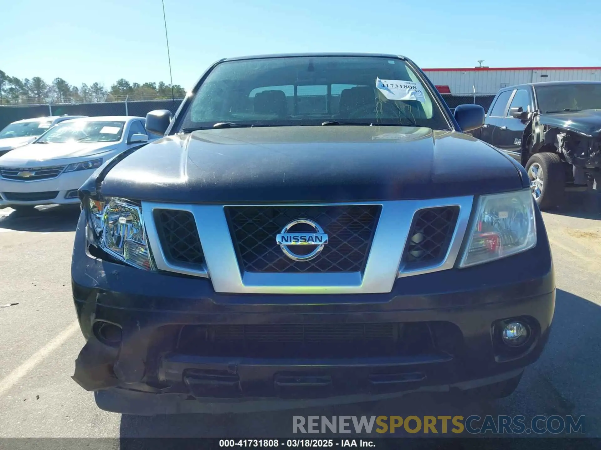 12 Photograph of a damaged car 1N6DD0ER1KN700433 NISSAN FRONTIER 2019